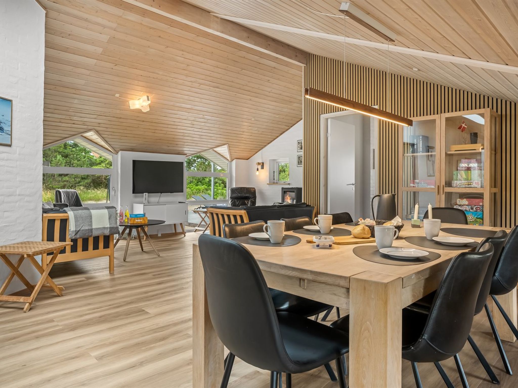 "Hariet" - 600m from the sea - Inside
