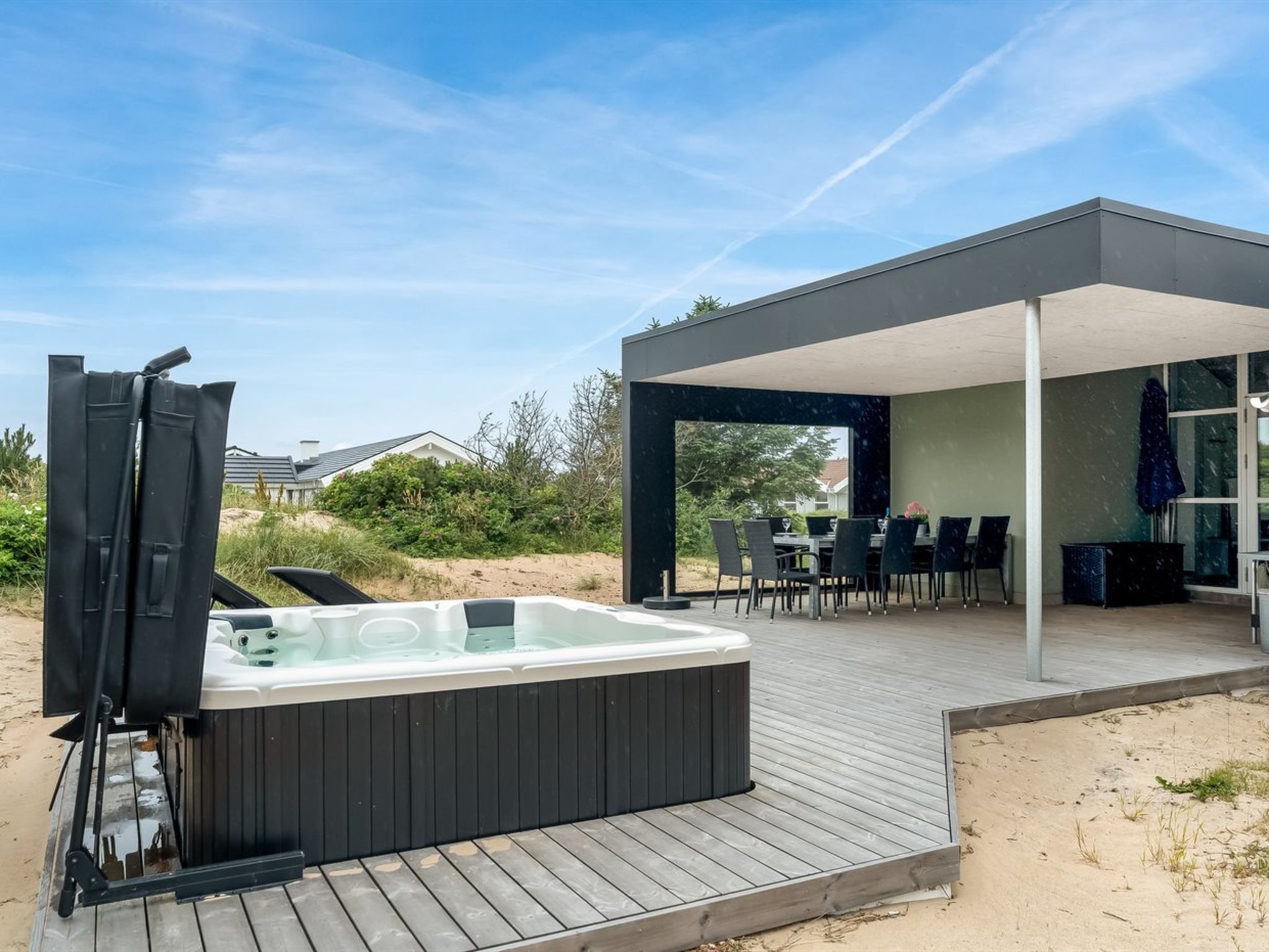 "Hariet" - 600m from the sea - Outside