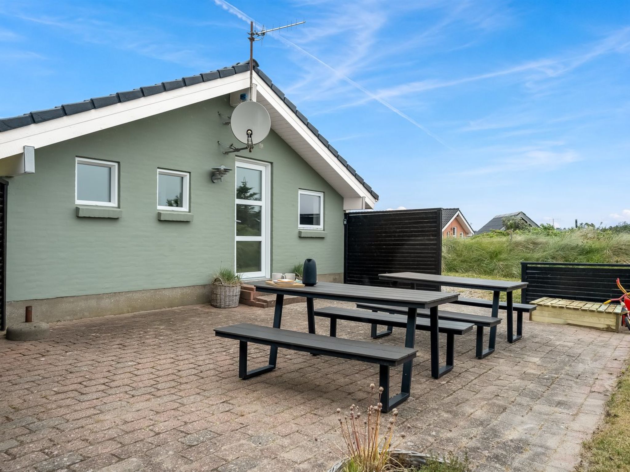 "Hariet" - 600m from the sea - Outside
