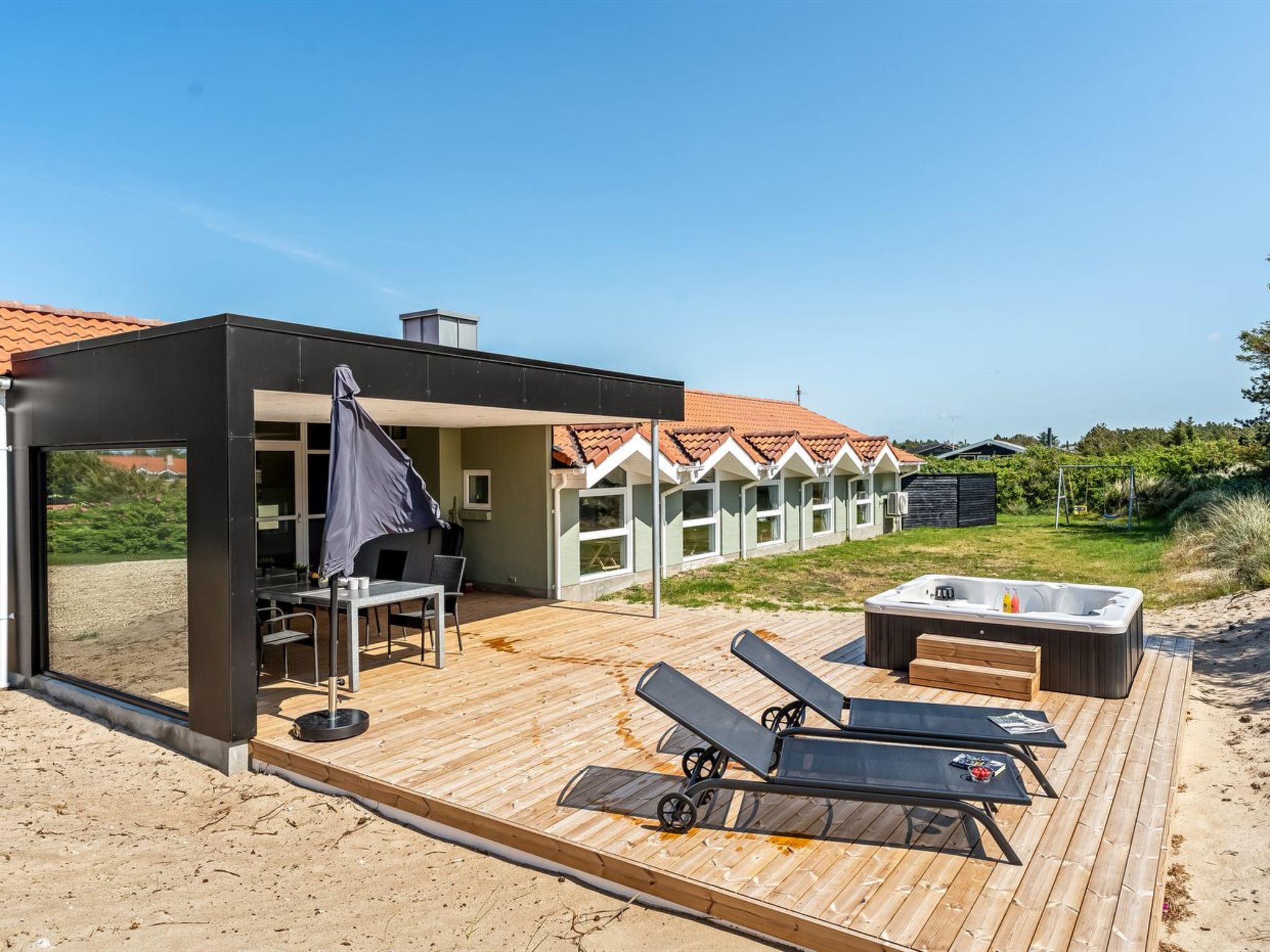 "Hariet" - 600m from the sea-Outside