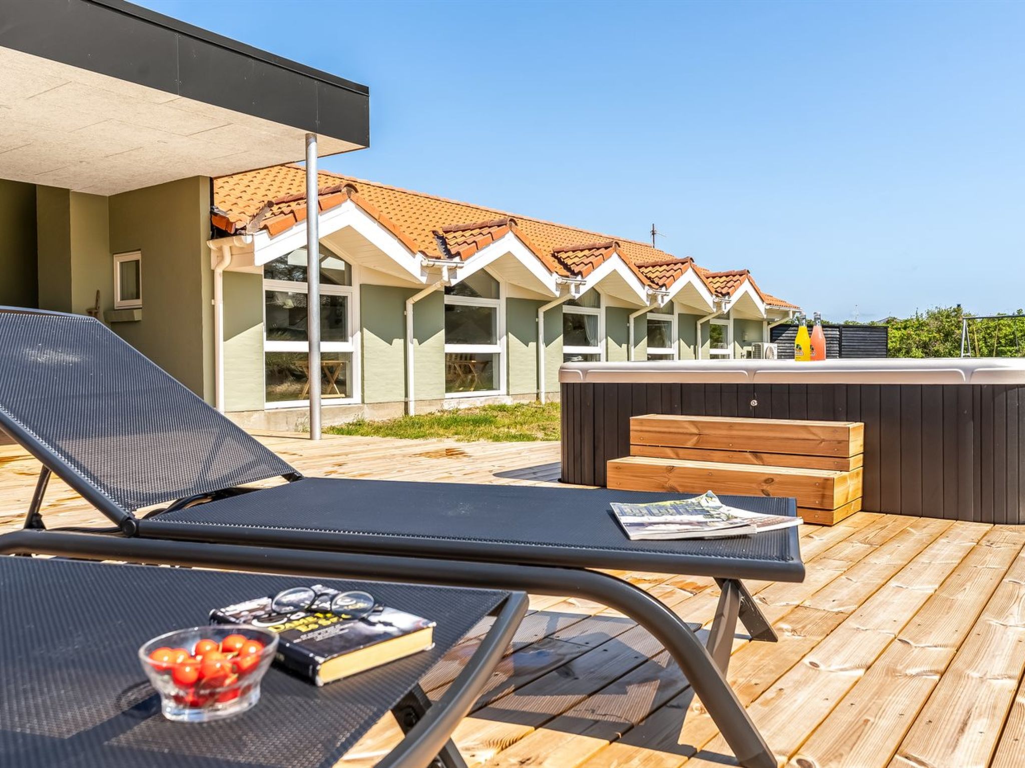 "Hariet" - 600m from the sea-Outside