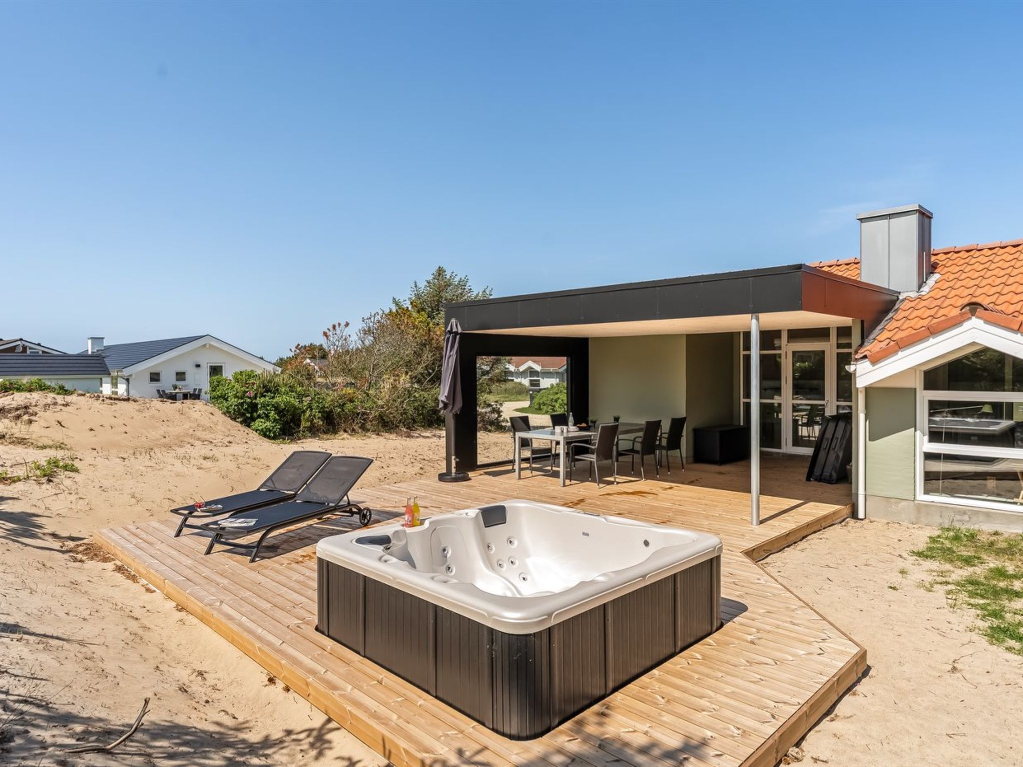 "Hariet" - 600m from the sea-Outside