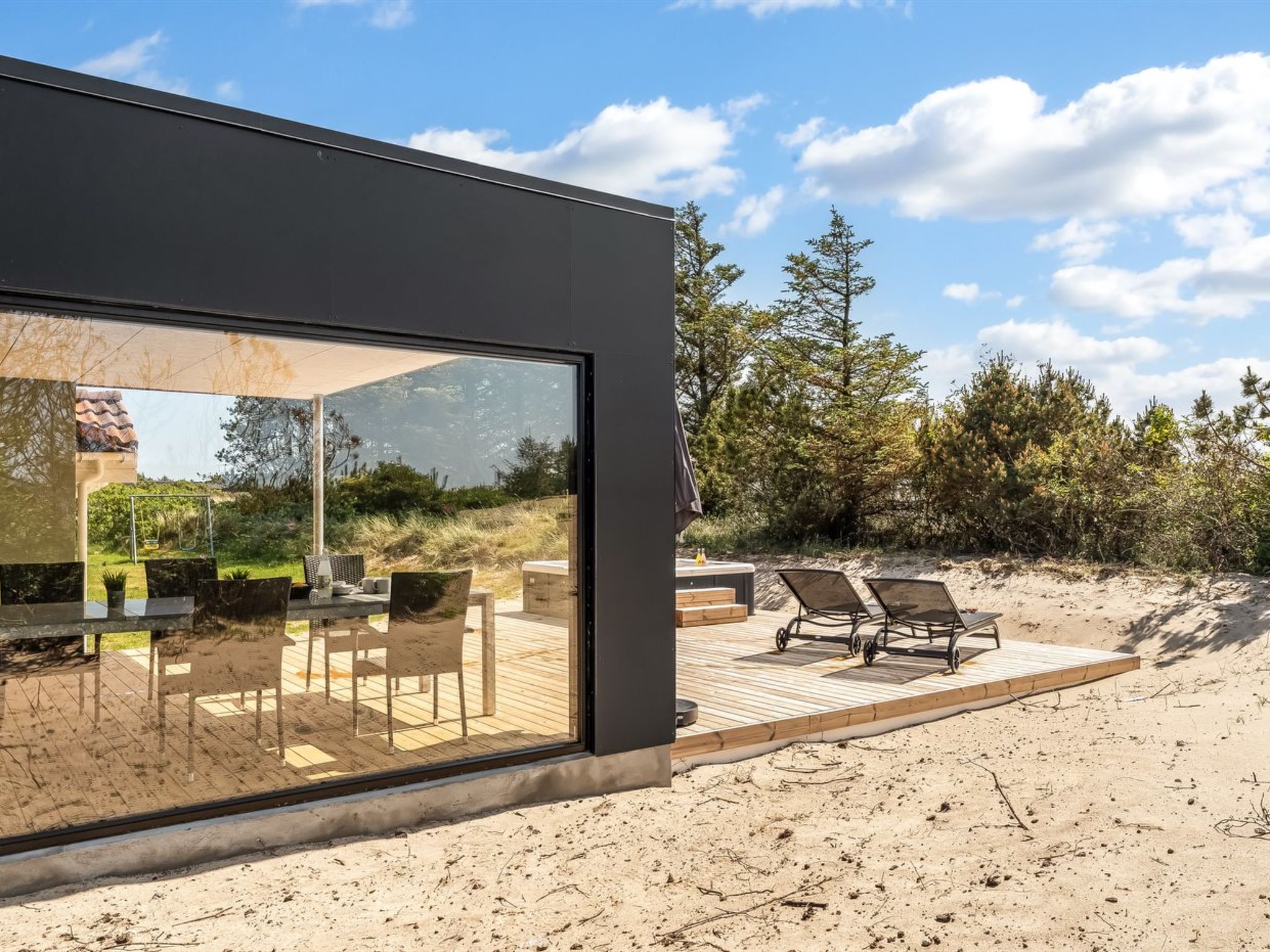 "Hariet" - 600m from the sea-Outside