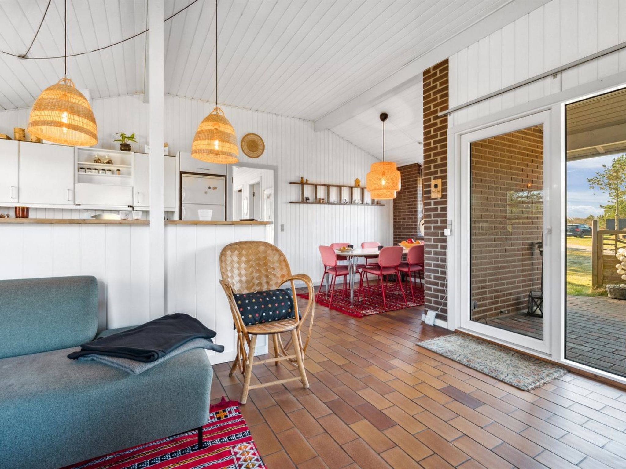 "Aurelie" - 800m from the sea