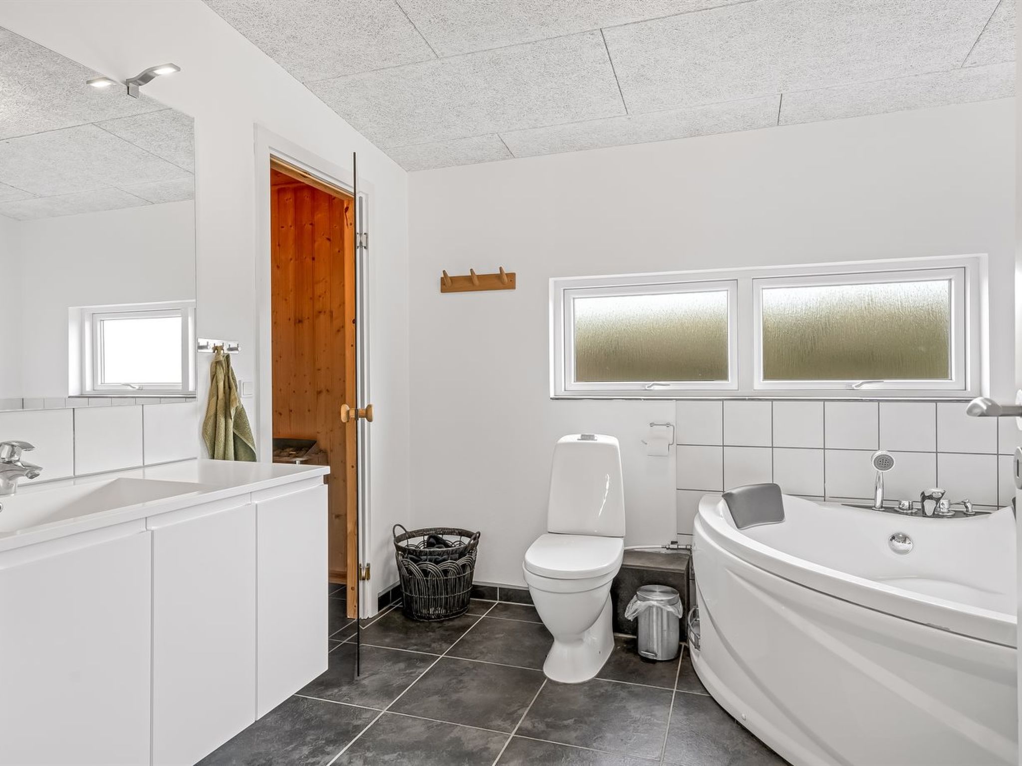 "Pontus" - 400m from the sea-Drinnen