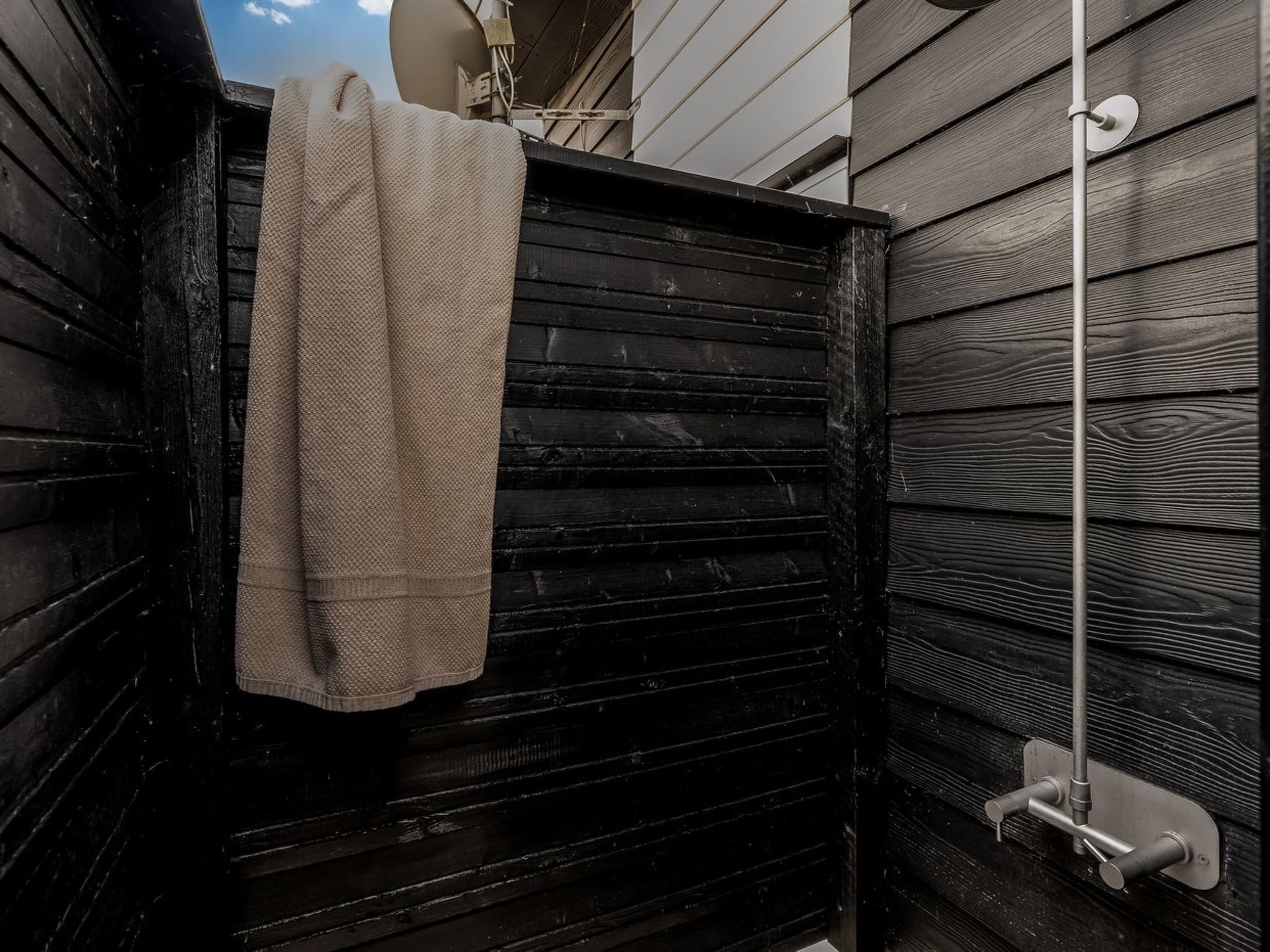 "Pontus" - 400m from the sea-Draußen