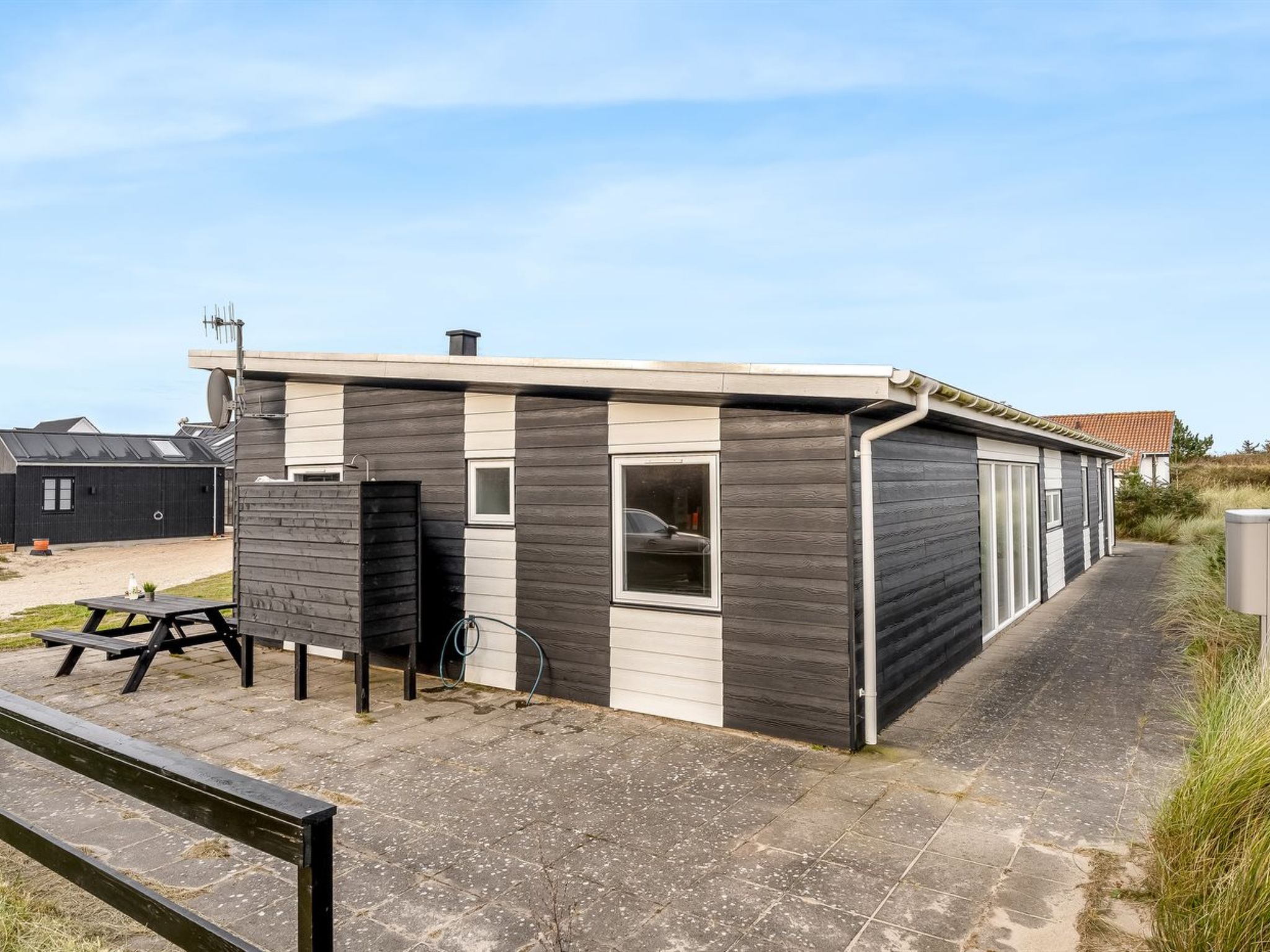 "Pontus" - 400m from the sea-Draußen