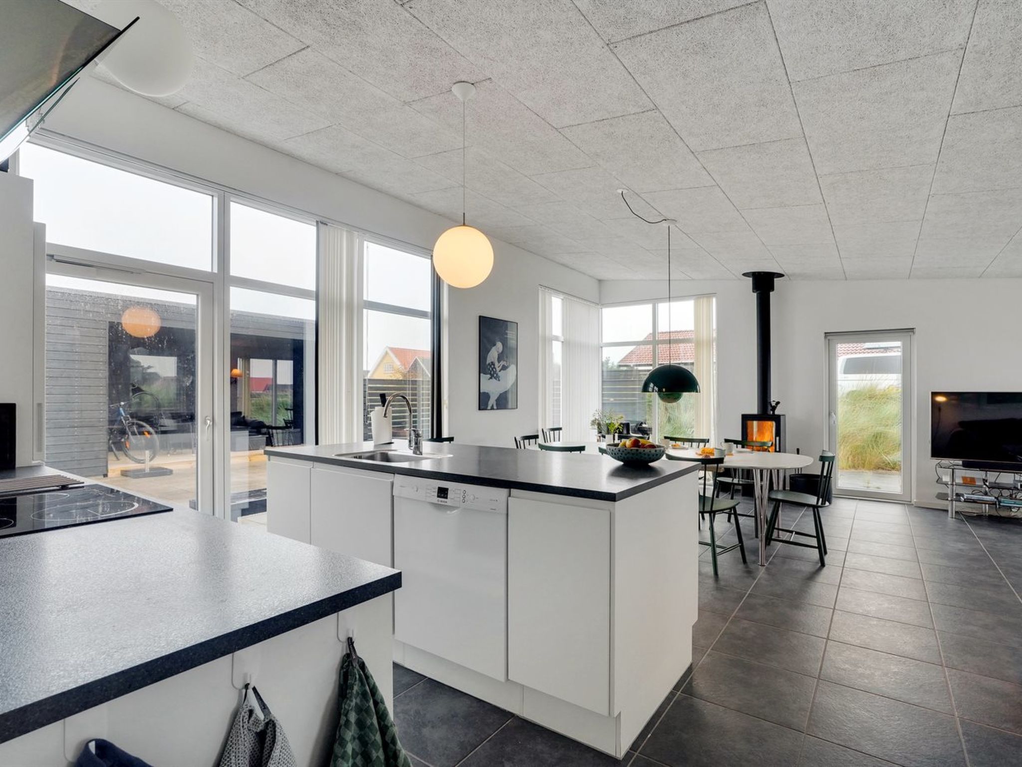 "Pontus" - 400m from the sea-Drinnen