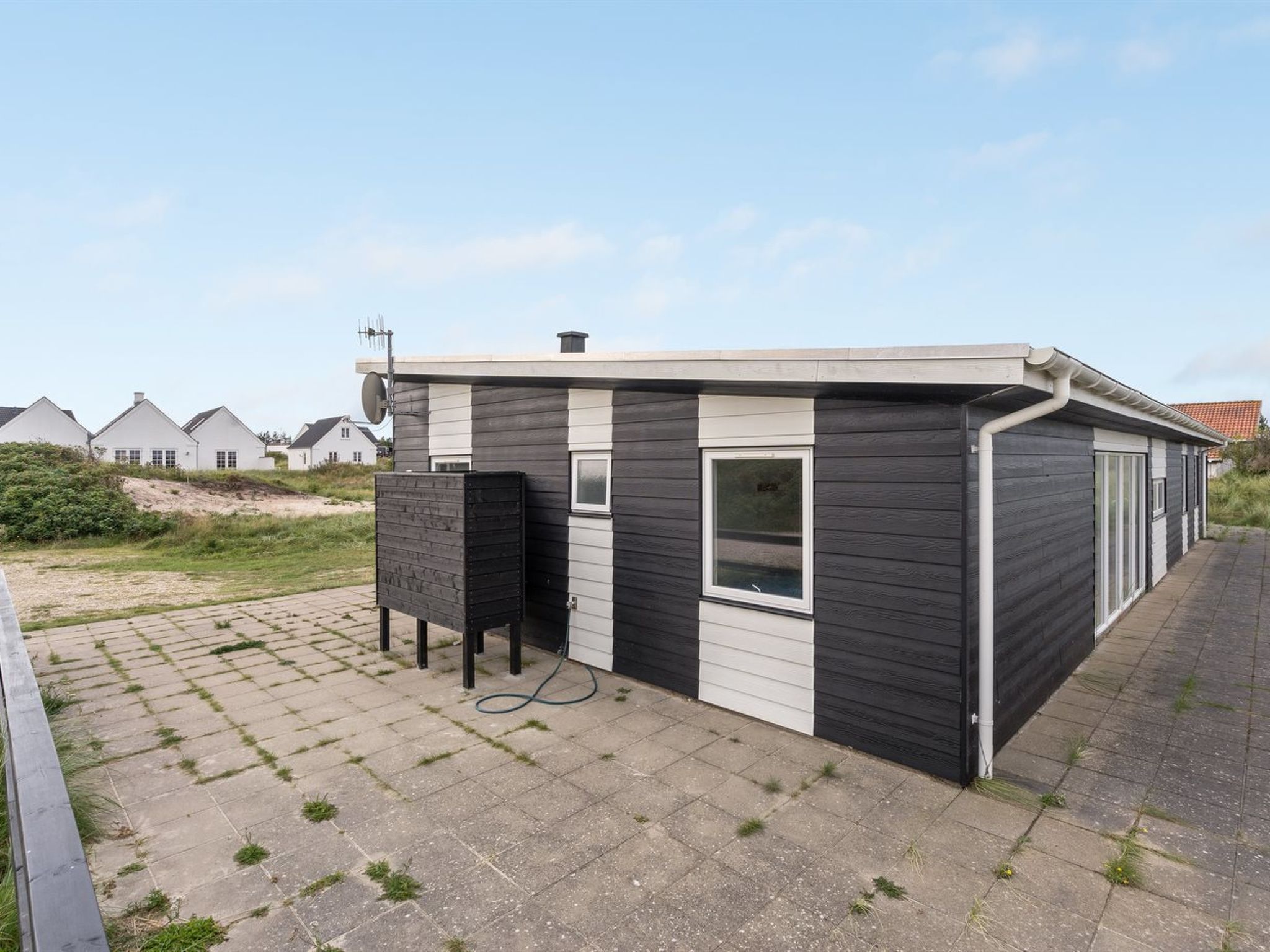 "Pontus" - 400m from the sea-Draußen