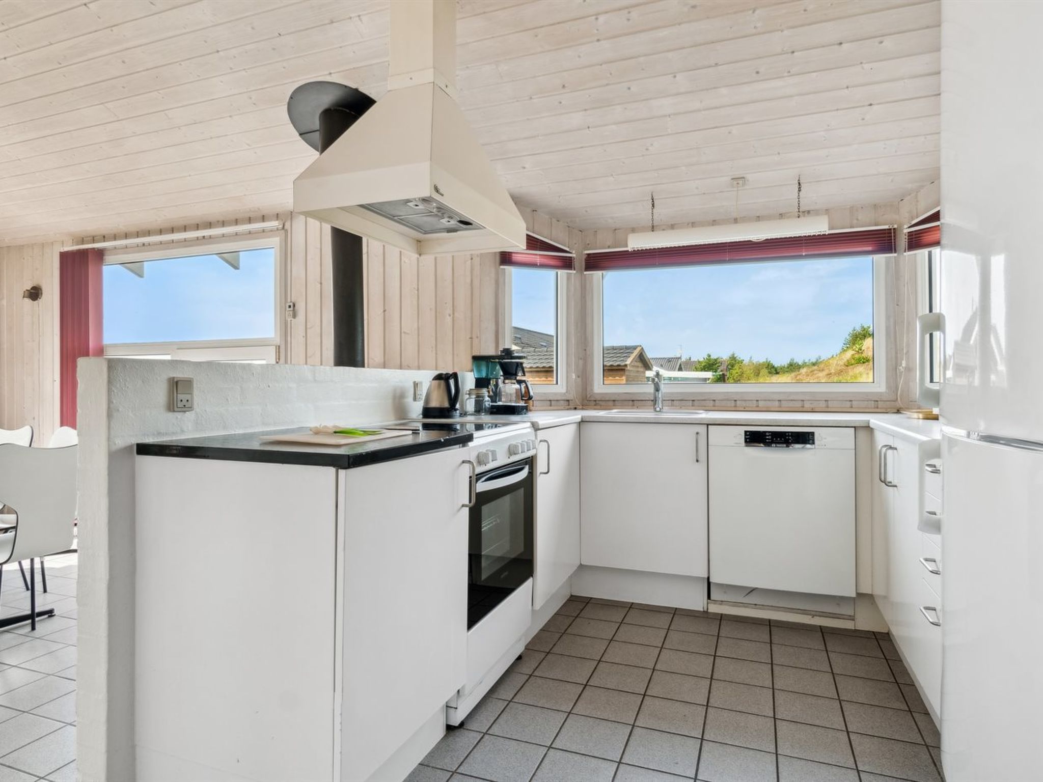 "Zoya" - 900m from the sea-Binnen