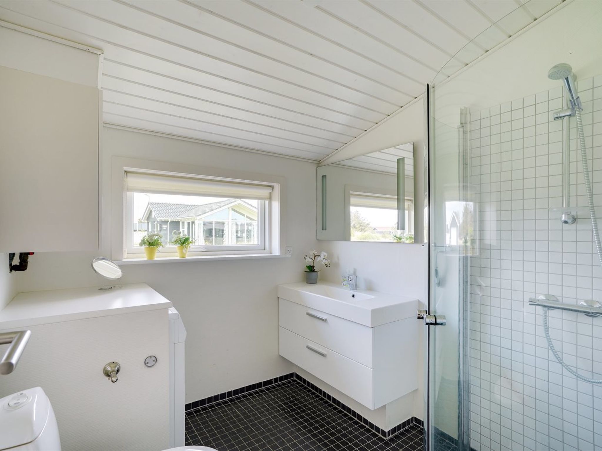 "Dreng" - 800m from the sea-Binnen