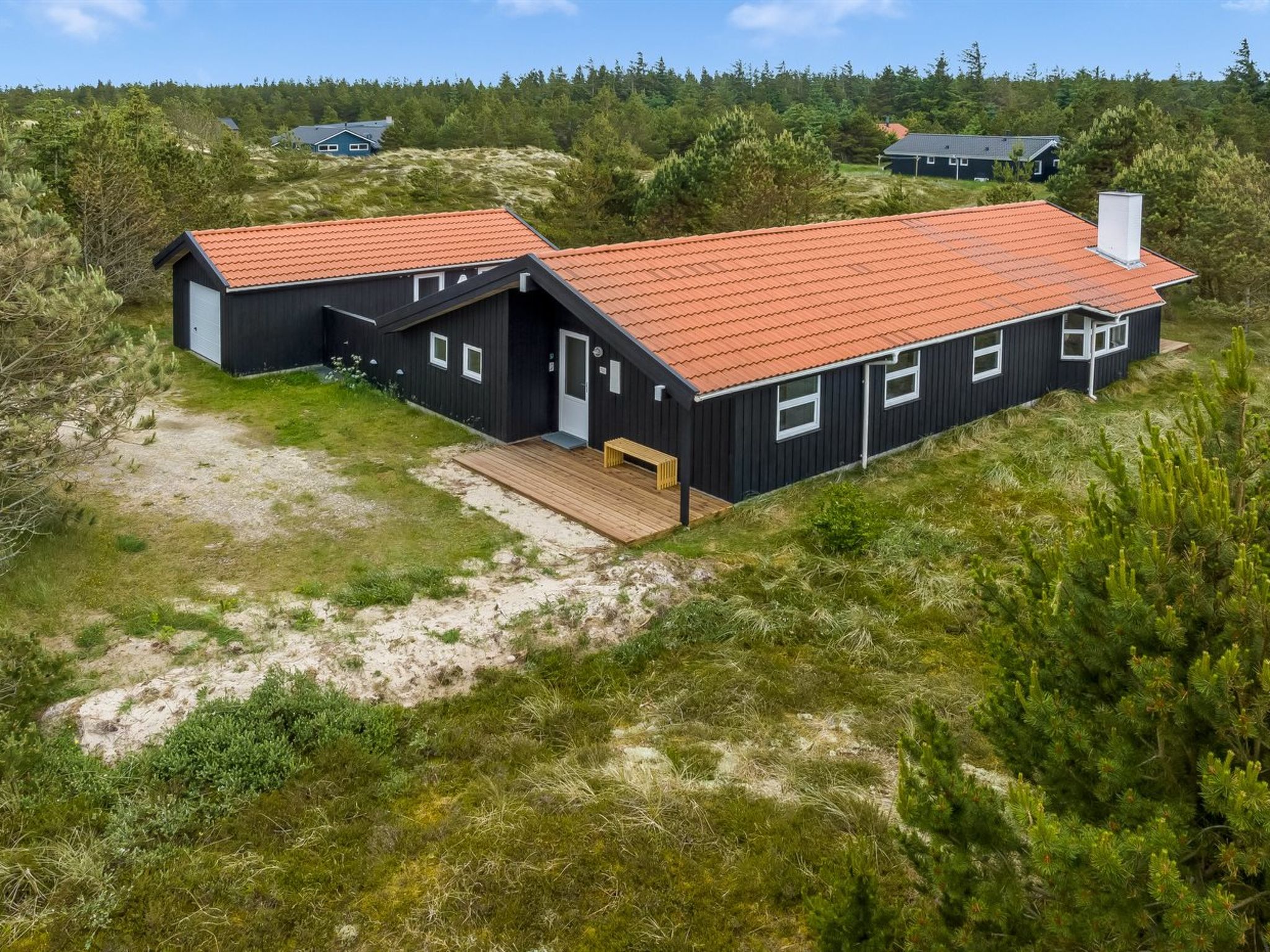 "Antto" - 900m from the sea - Buiten