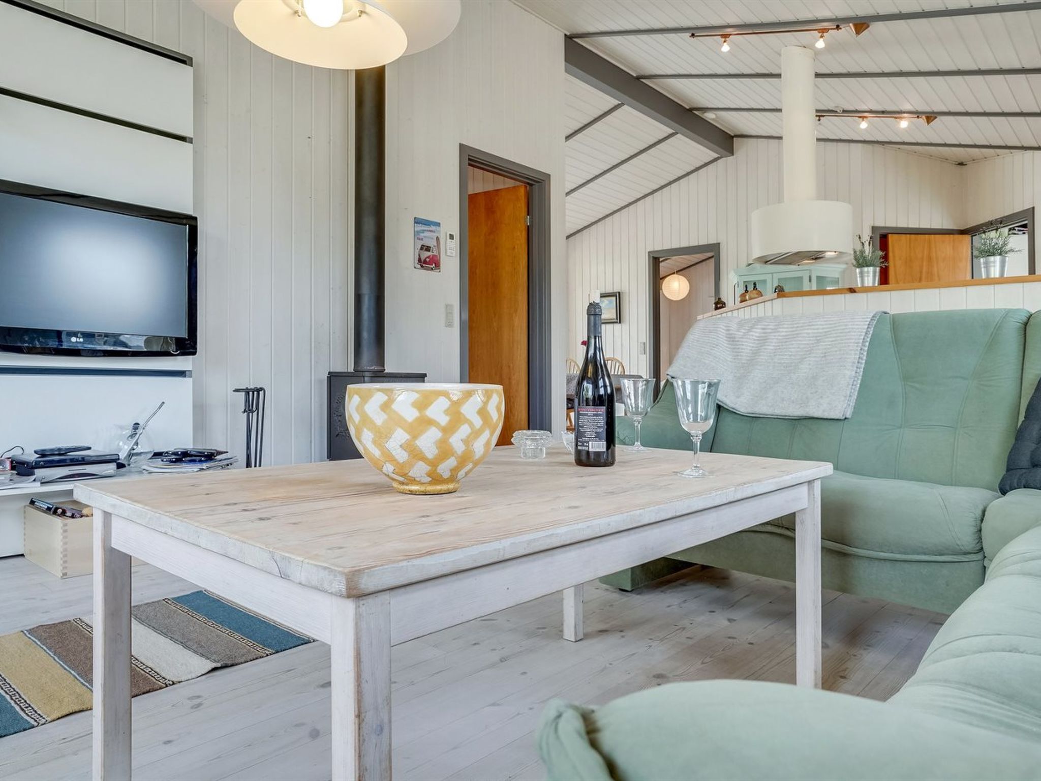 "Floria" - 1.4km from the sea - Binnen