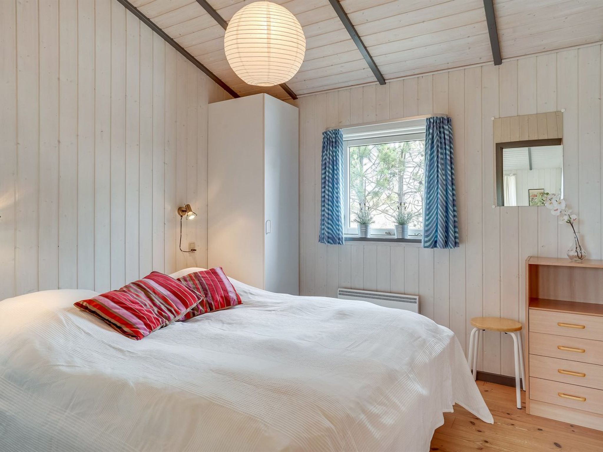 "Floria" - 1.4km from the sea - Binnen