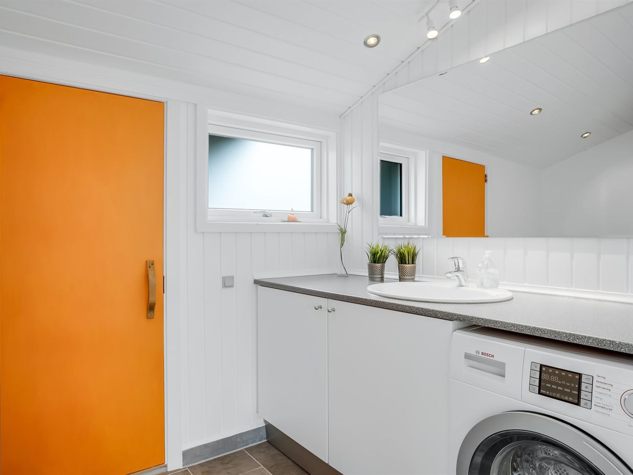 "Gerlis" - 75m from the sea-Binnen