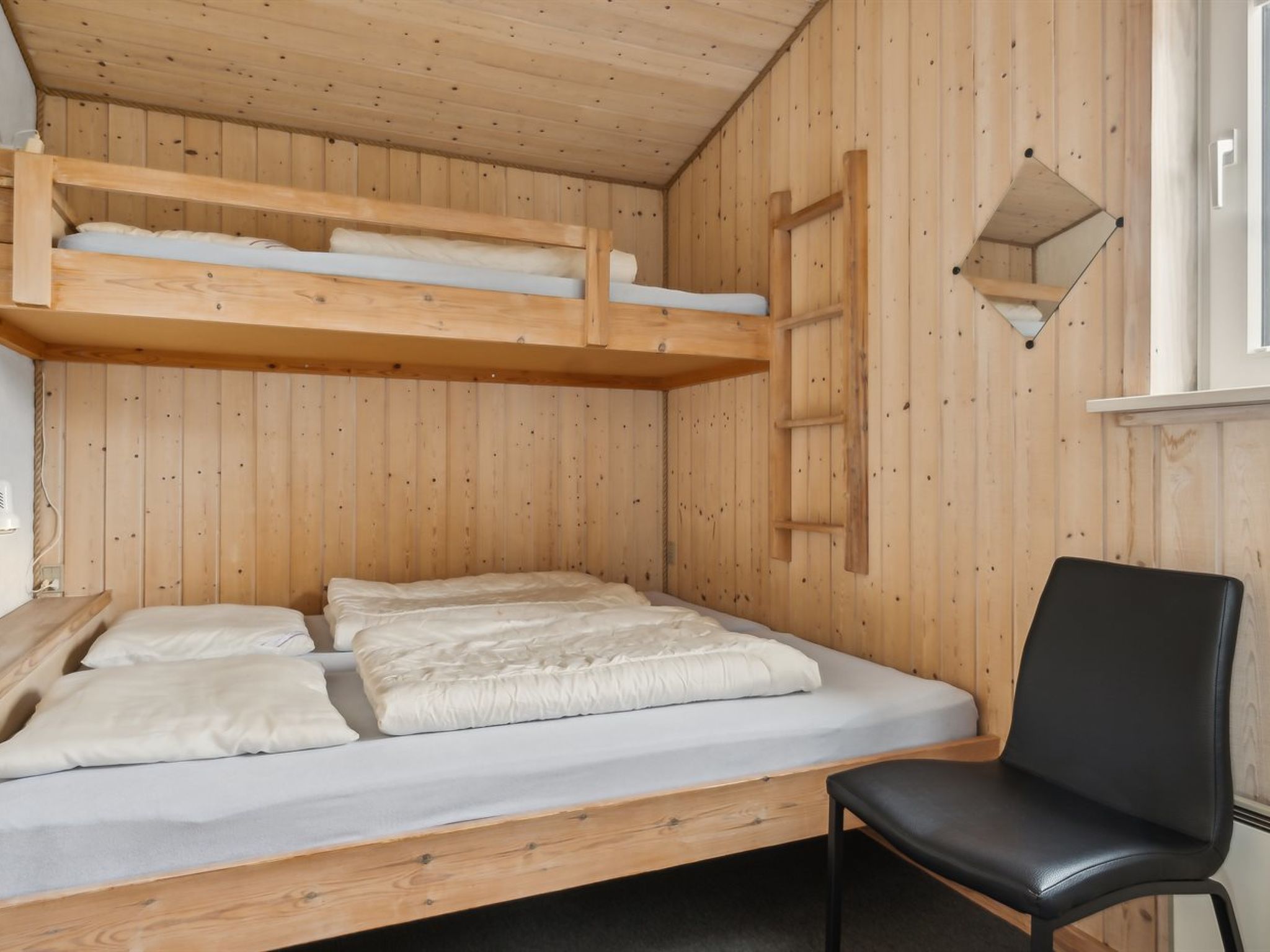 "Dennik" - 100m from the sea-Binnen