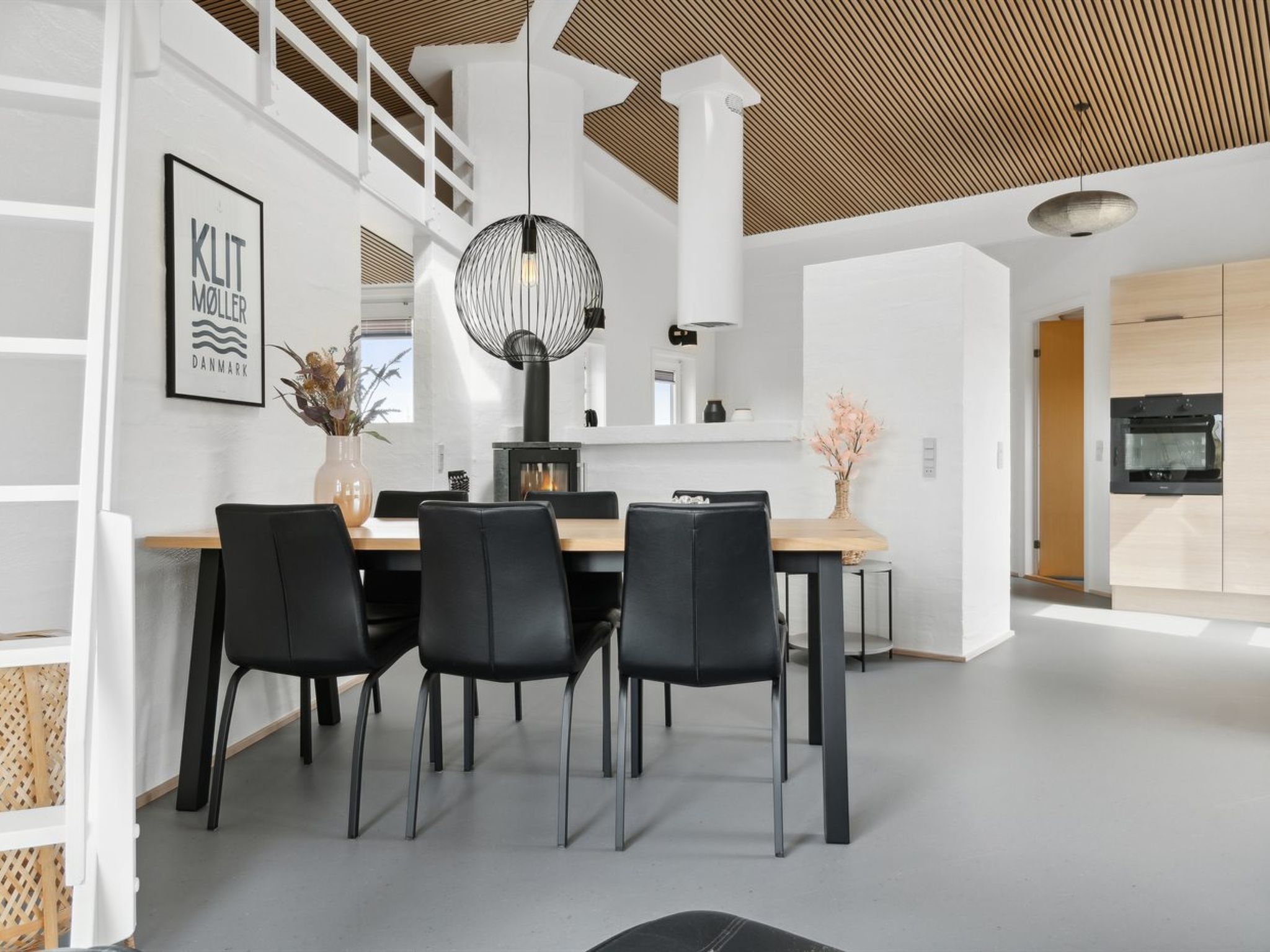 "Dennik" - 100m from the sea-Binnen