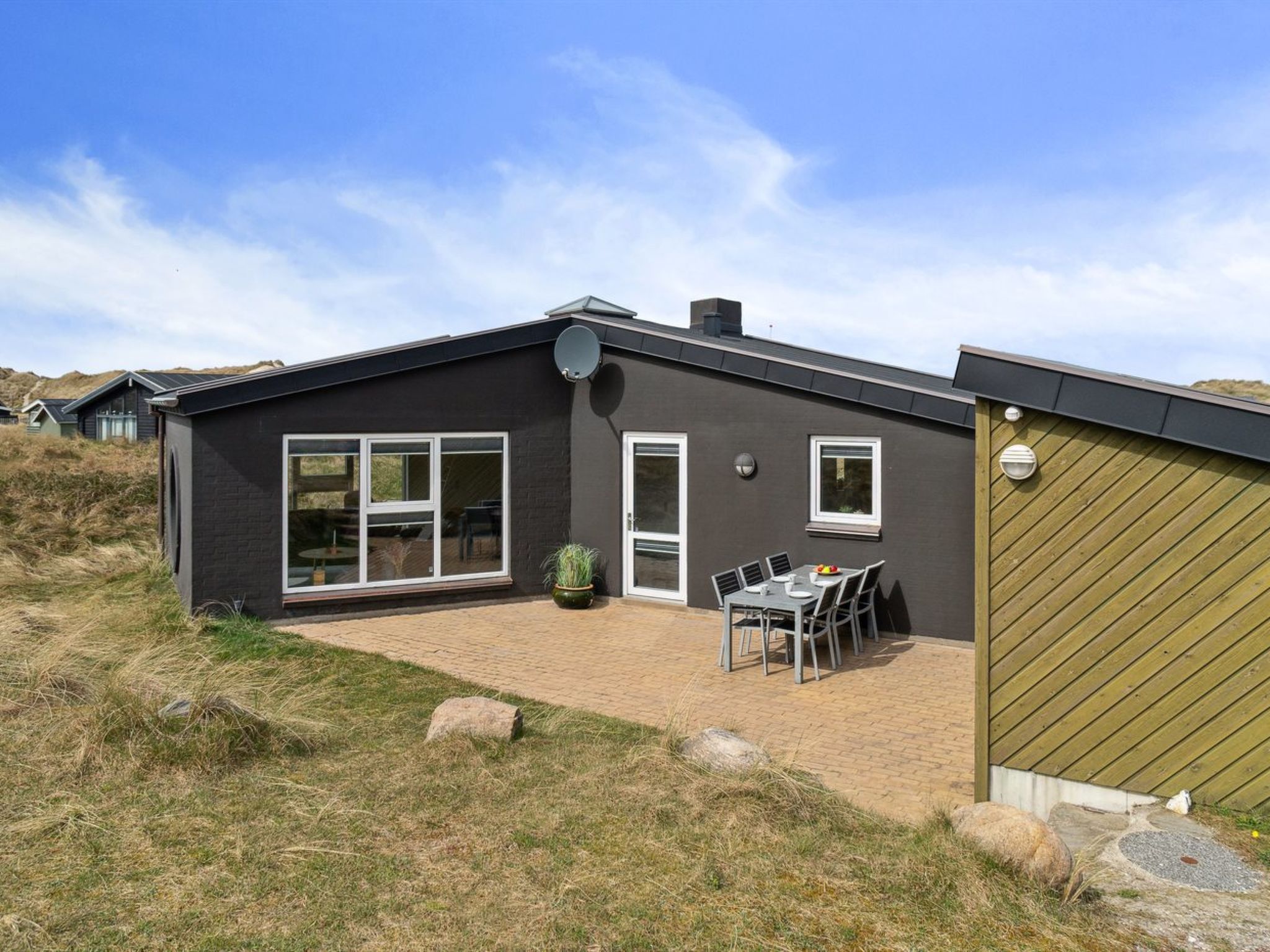 "Dennik" - 100m from the sea-Buiten