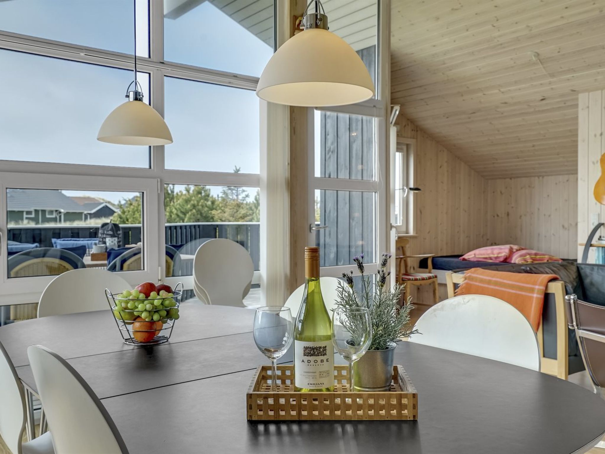 "Emppu" - 400m from the sea - Binnen