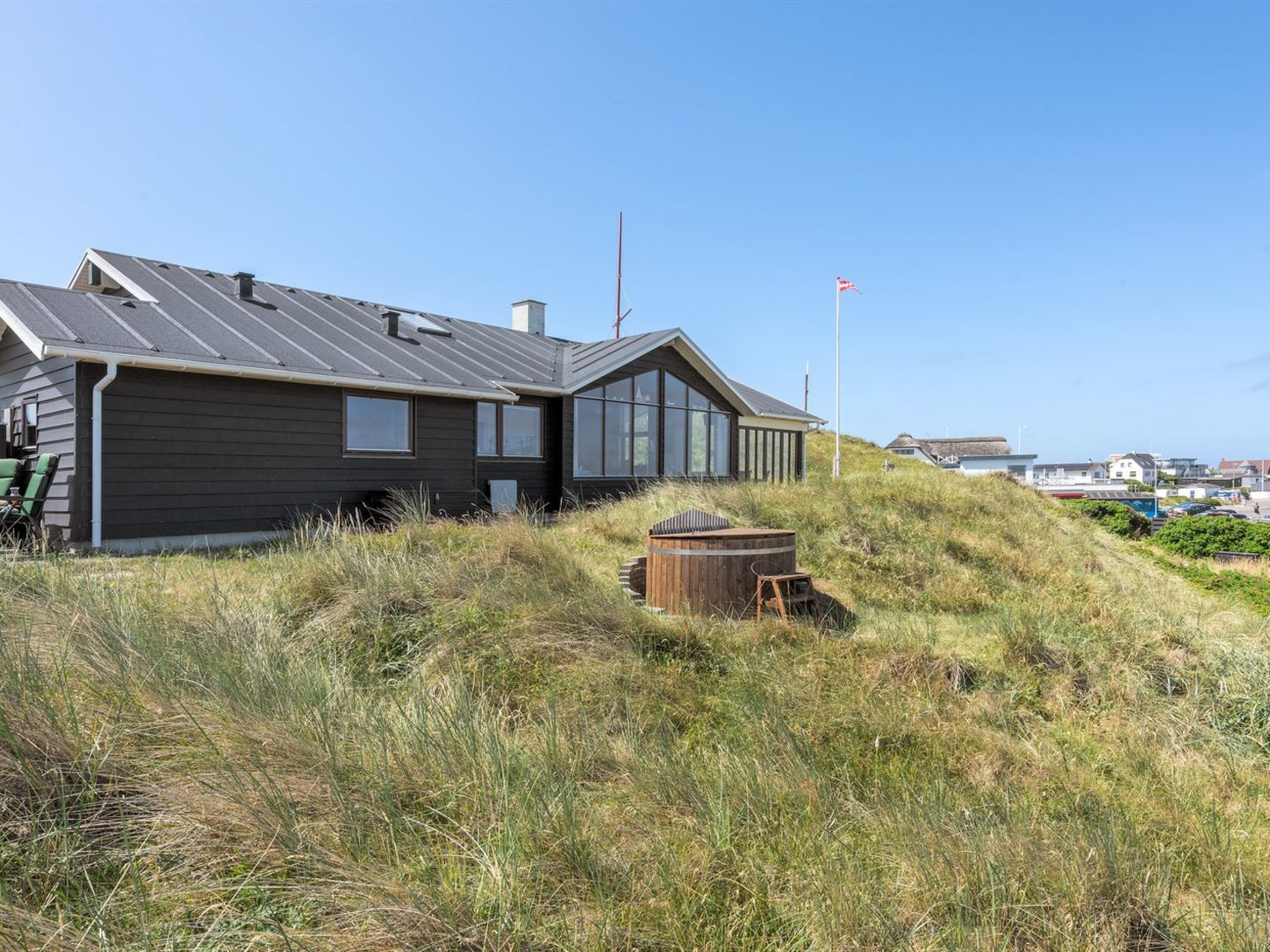"Arngrim" - 100m from the sea-Buiten