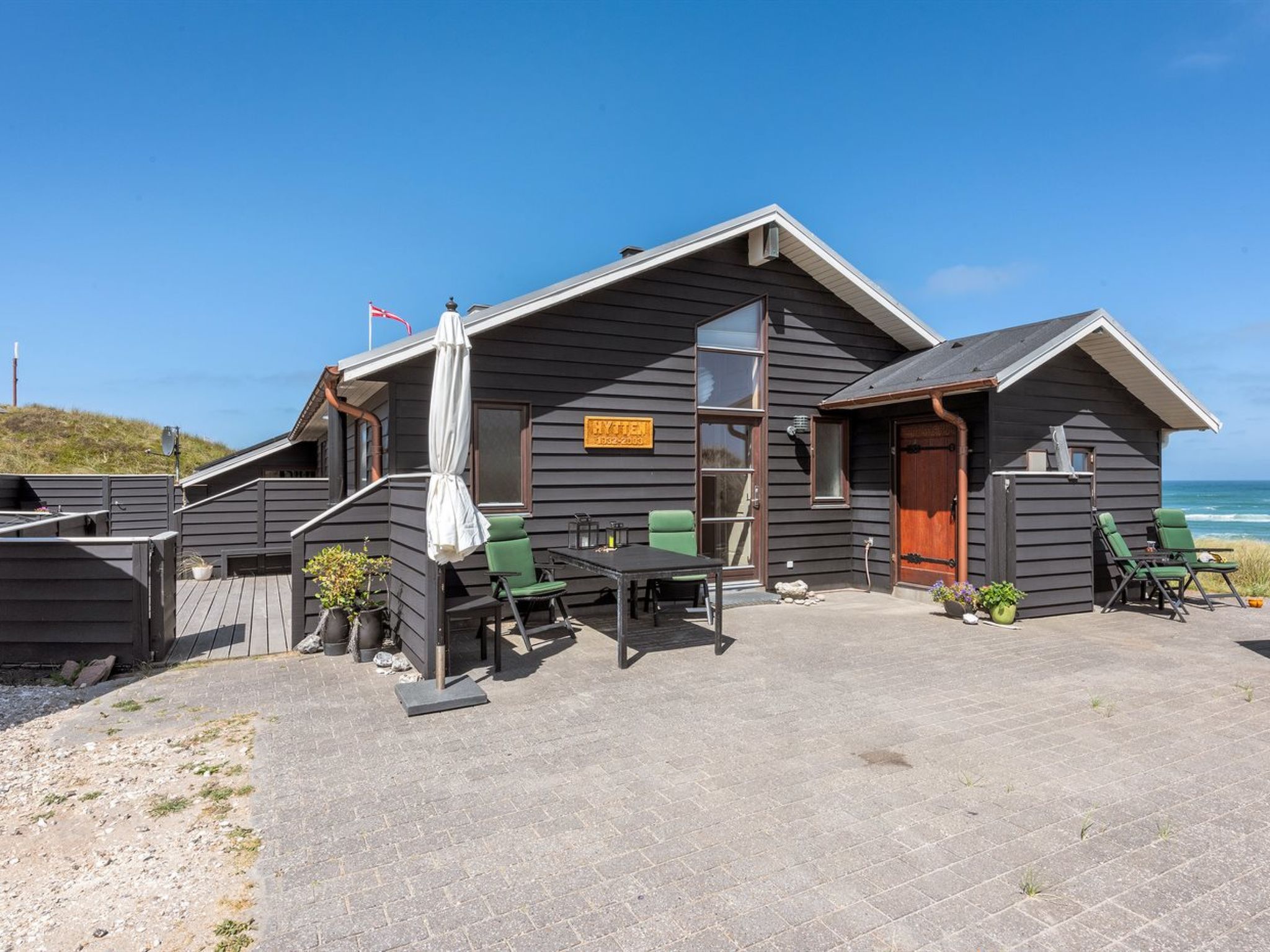 "Arngrim" - 100m from the sea - Buiten