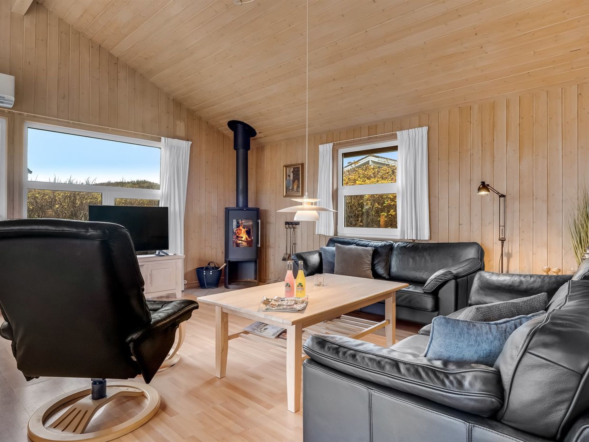 "Sofja" - 150m from the sea-Binnen