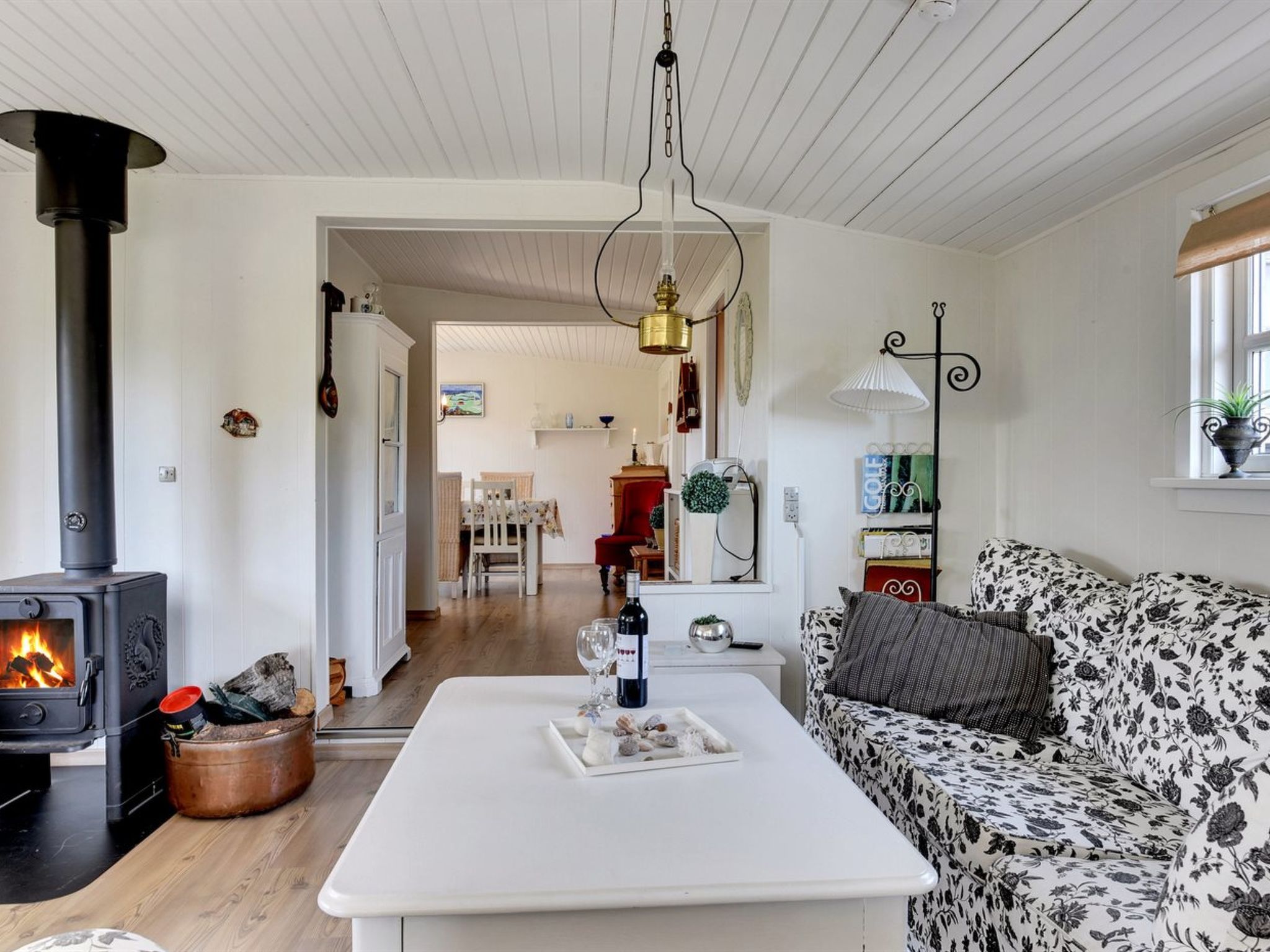 "Anik" - 100m from the sea-Drinnen