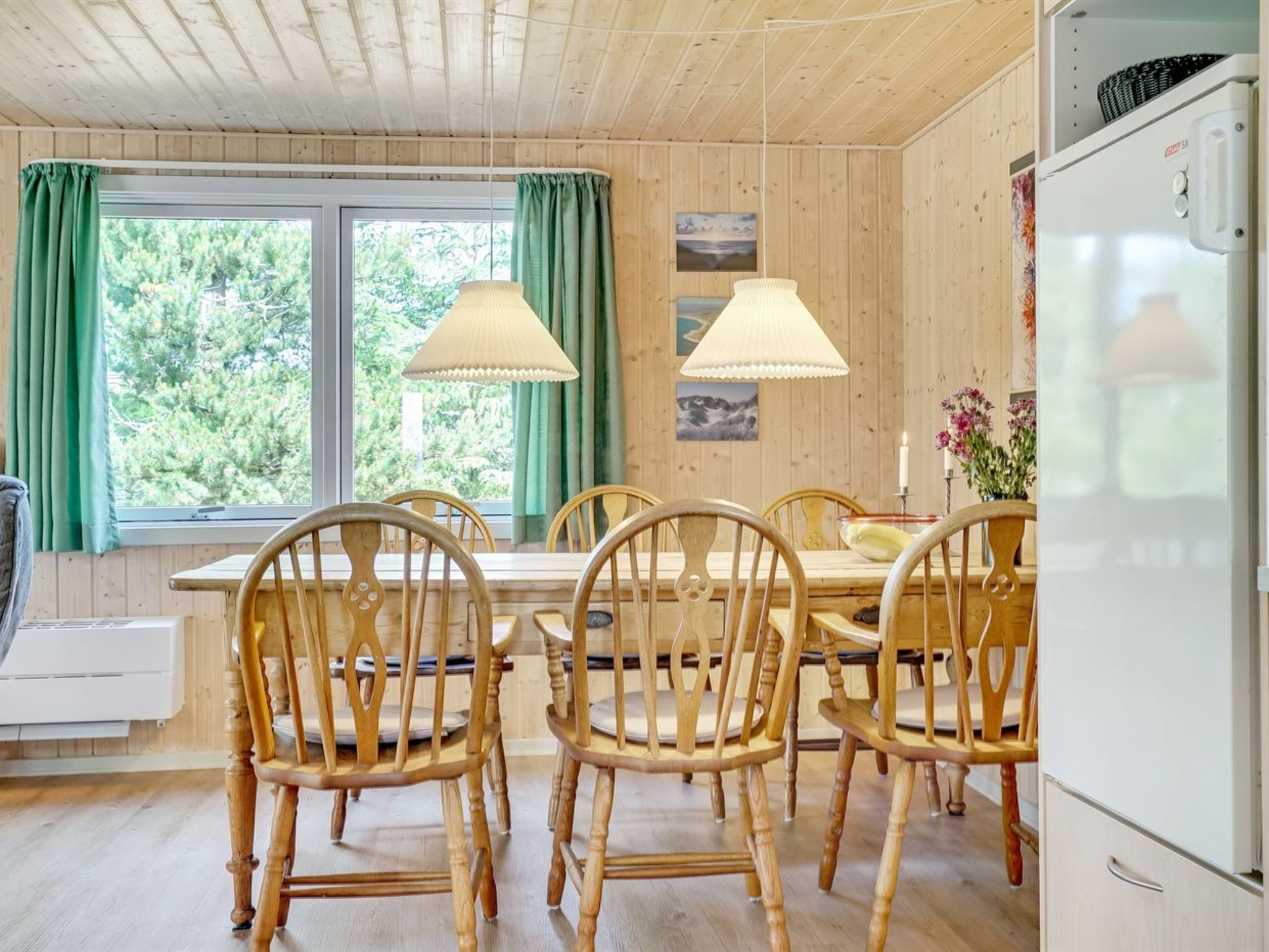 "Hughlek" - 900m from the sea - Drinnen