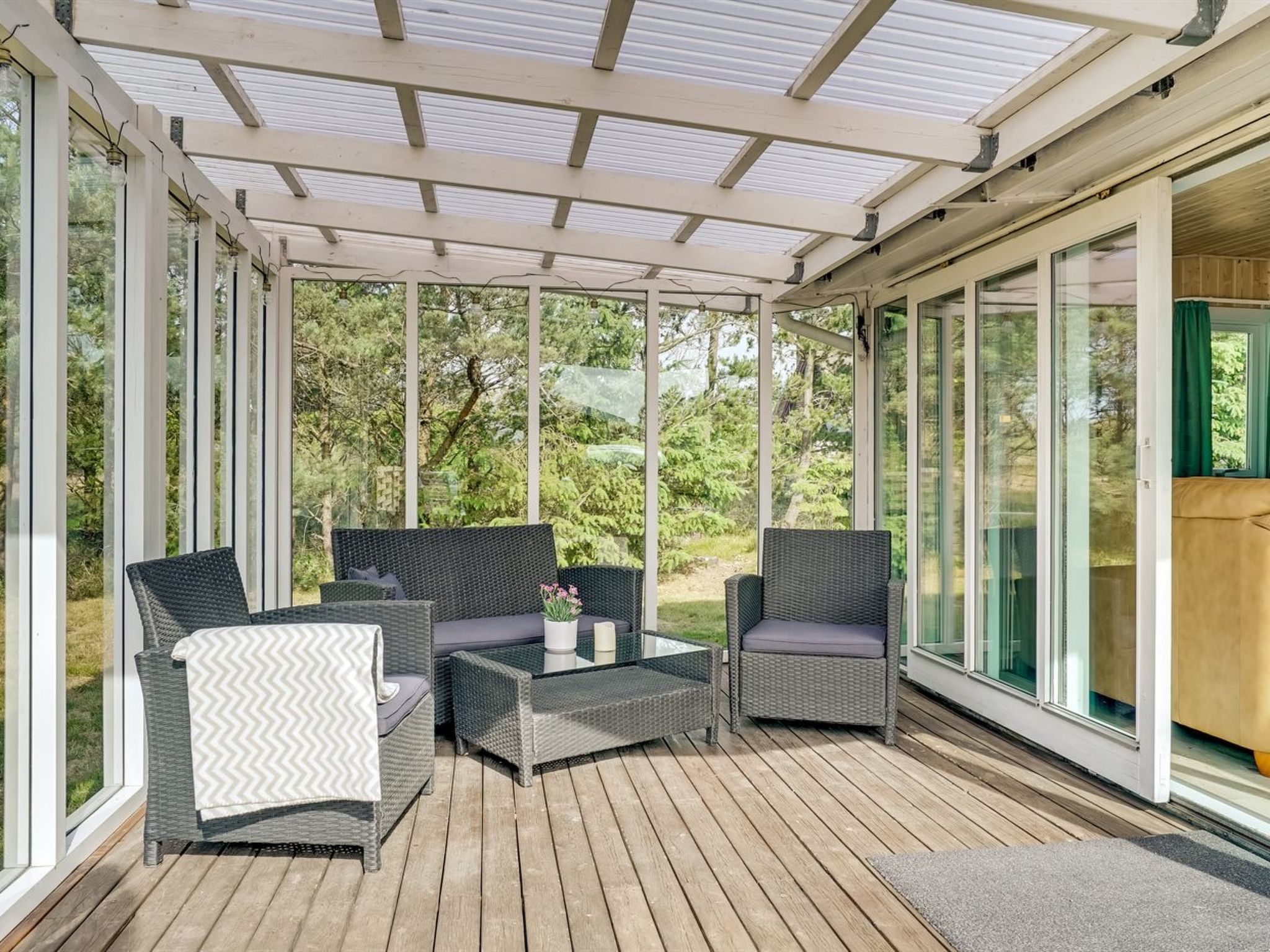 "Hughlek" - 900m from the sea - Drinnen
