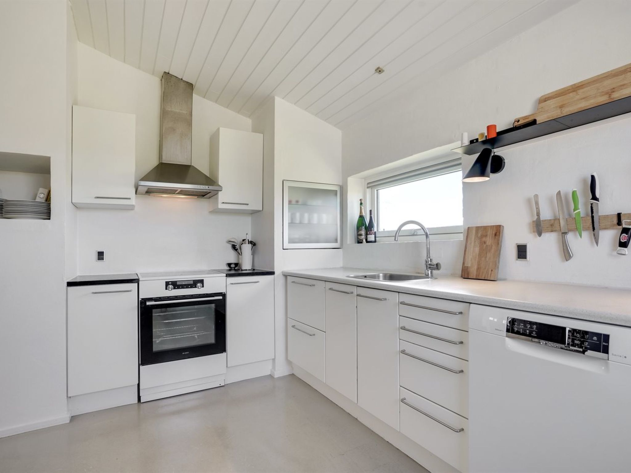 "Milena" - 600m from the sea