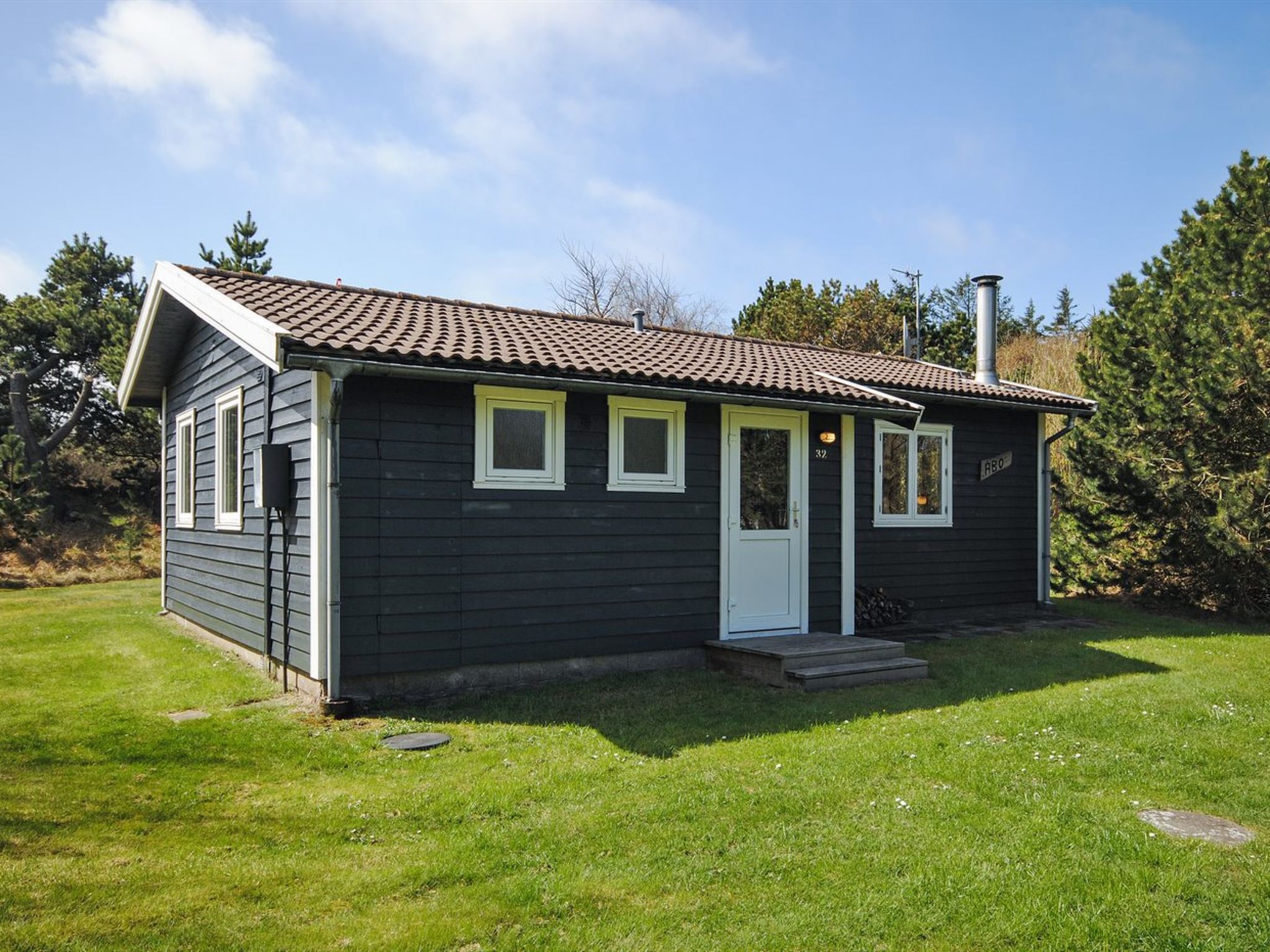 "Lökea" - 800m from the sea-Buiten