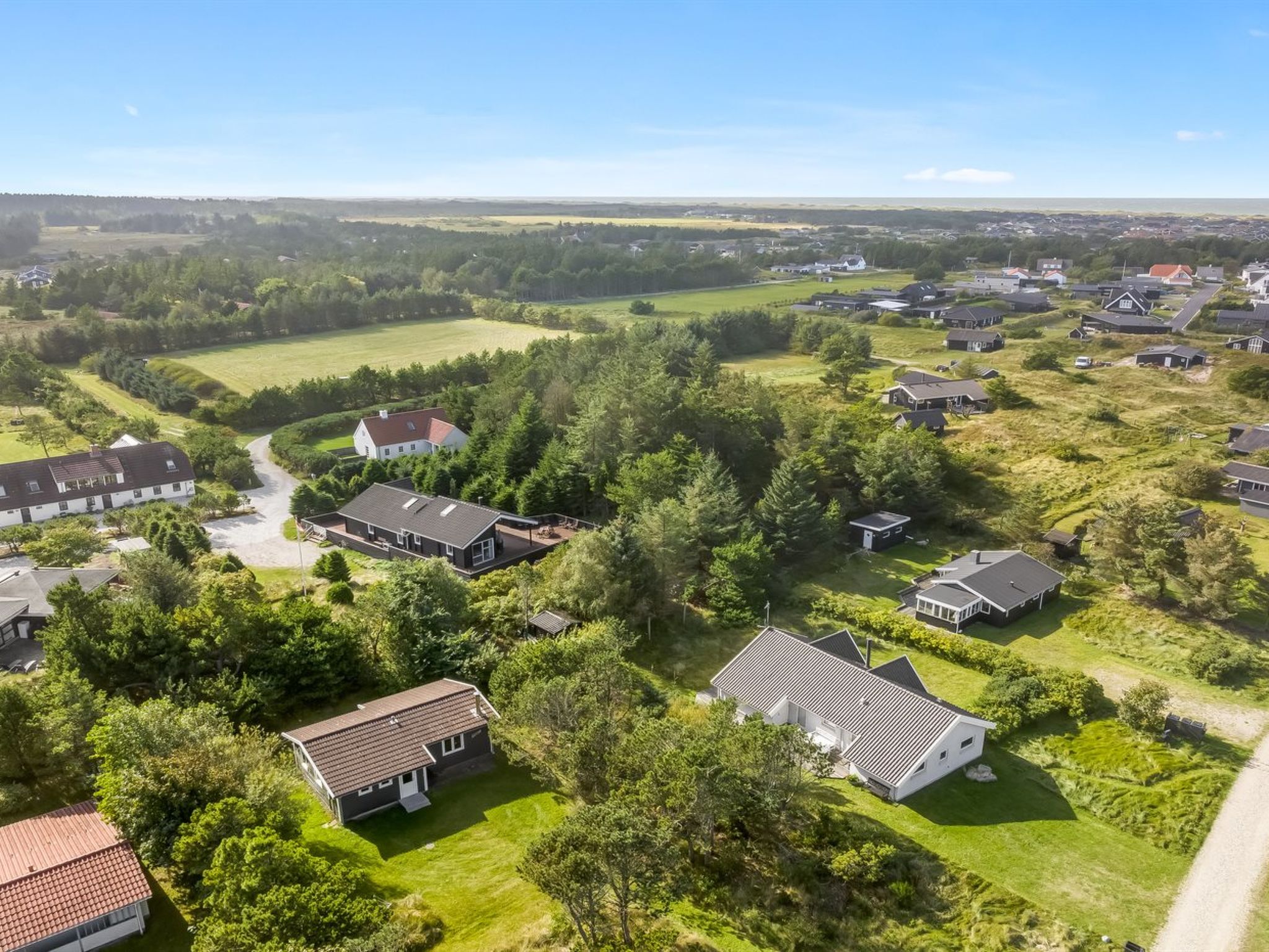 "Lökea" - 800m from the sea - Buiten