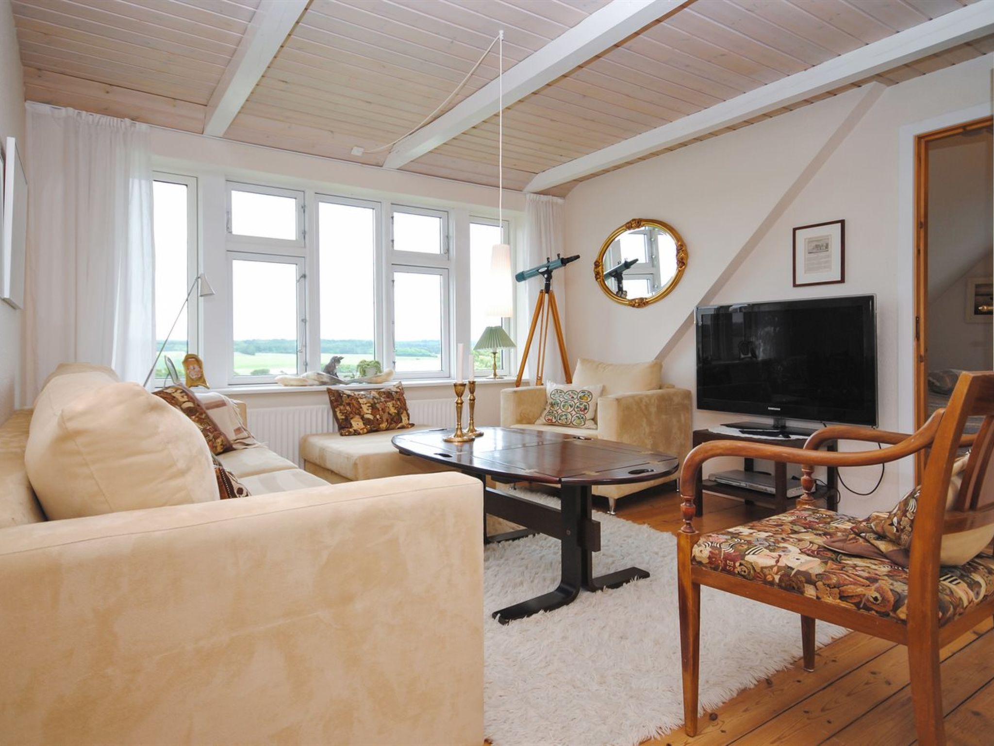 "Ludovic" - 7km from the sea - Binnen