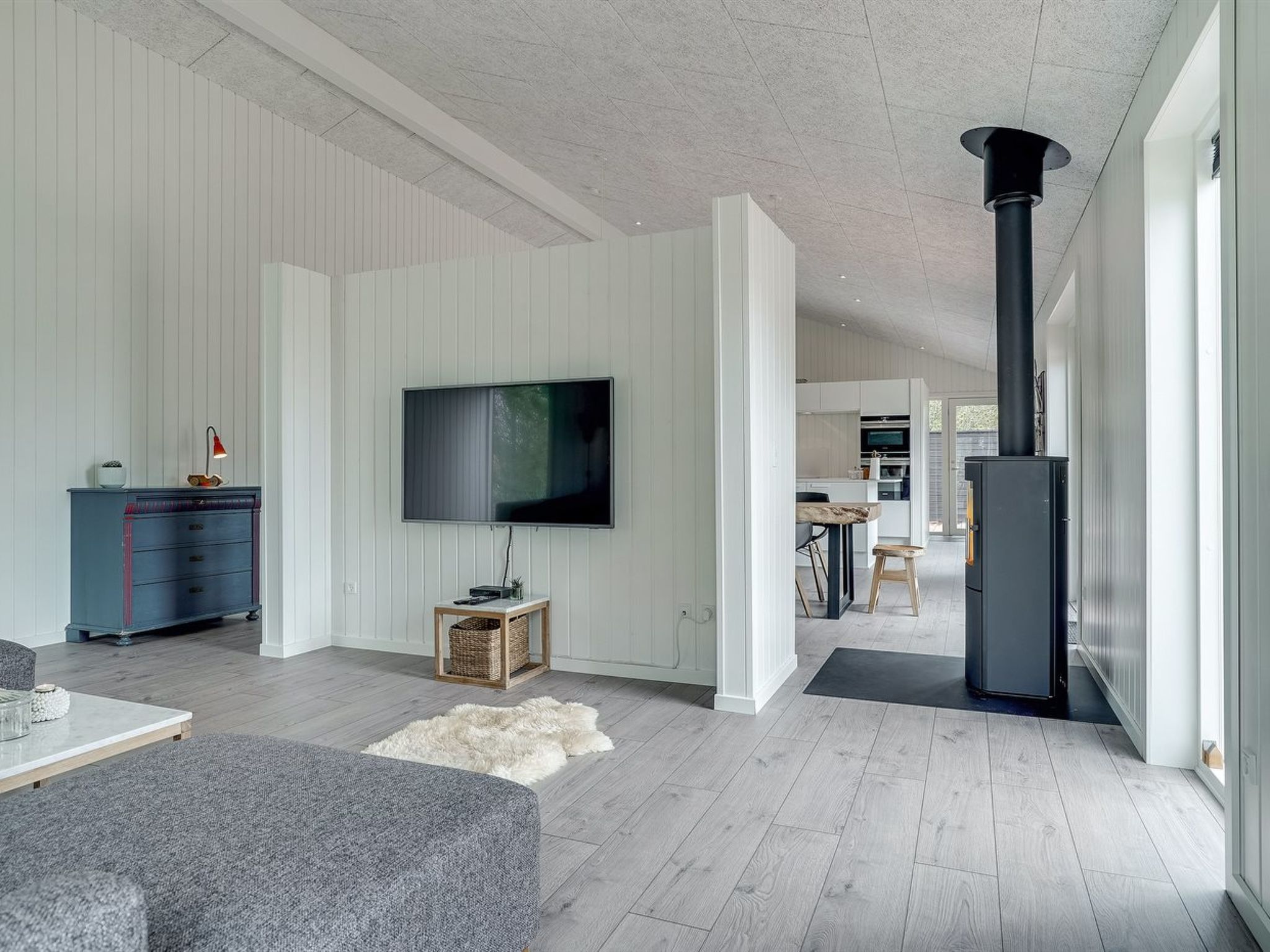 "Helli" - 650m from the sea - Binnen