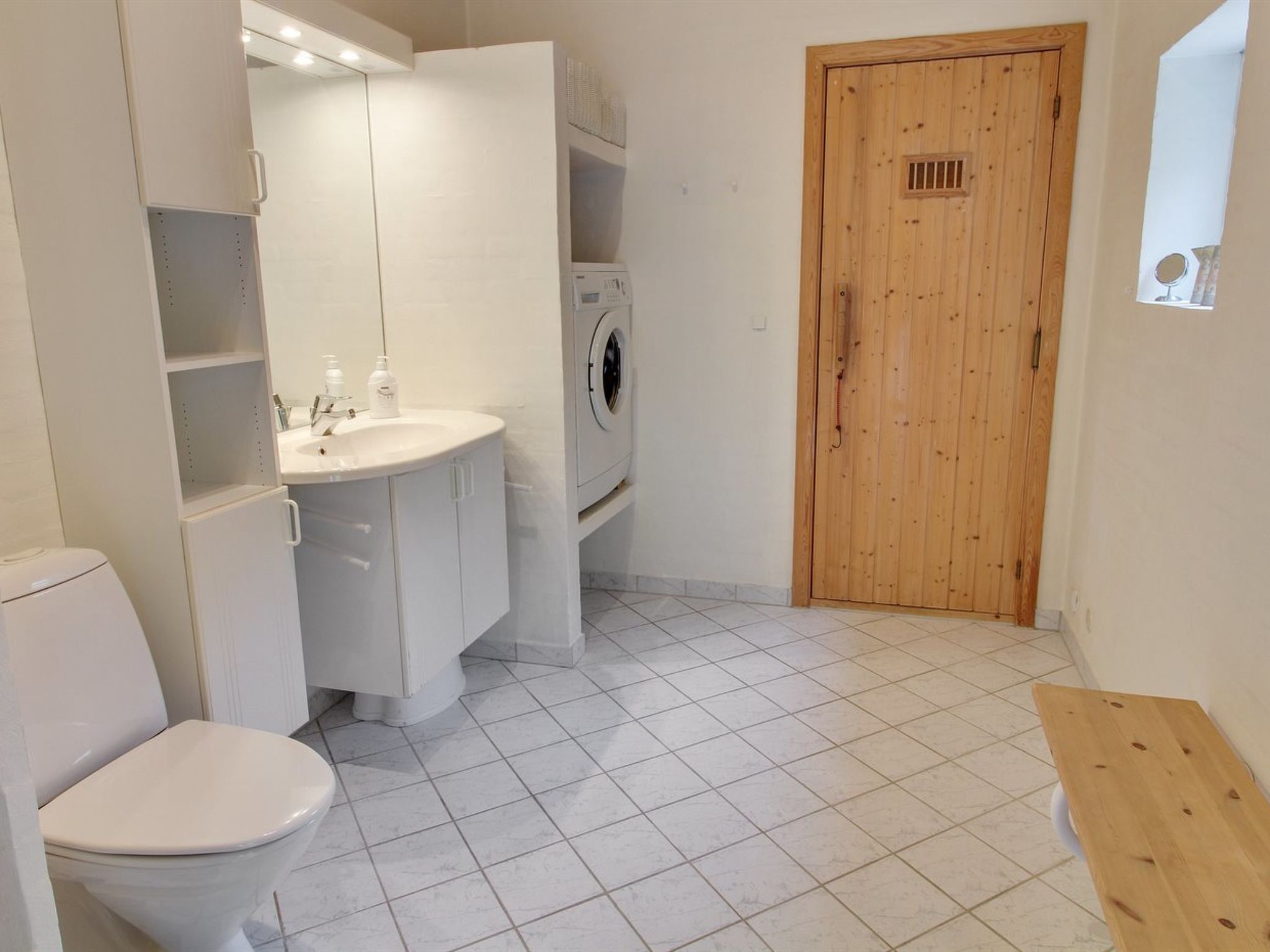 Bathroom / Wellness