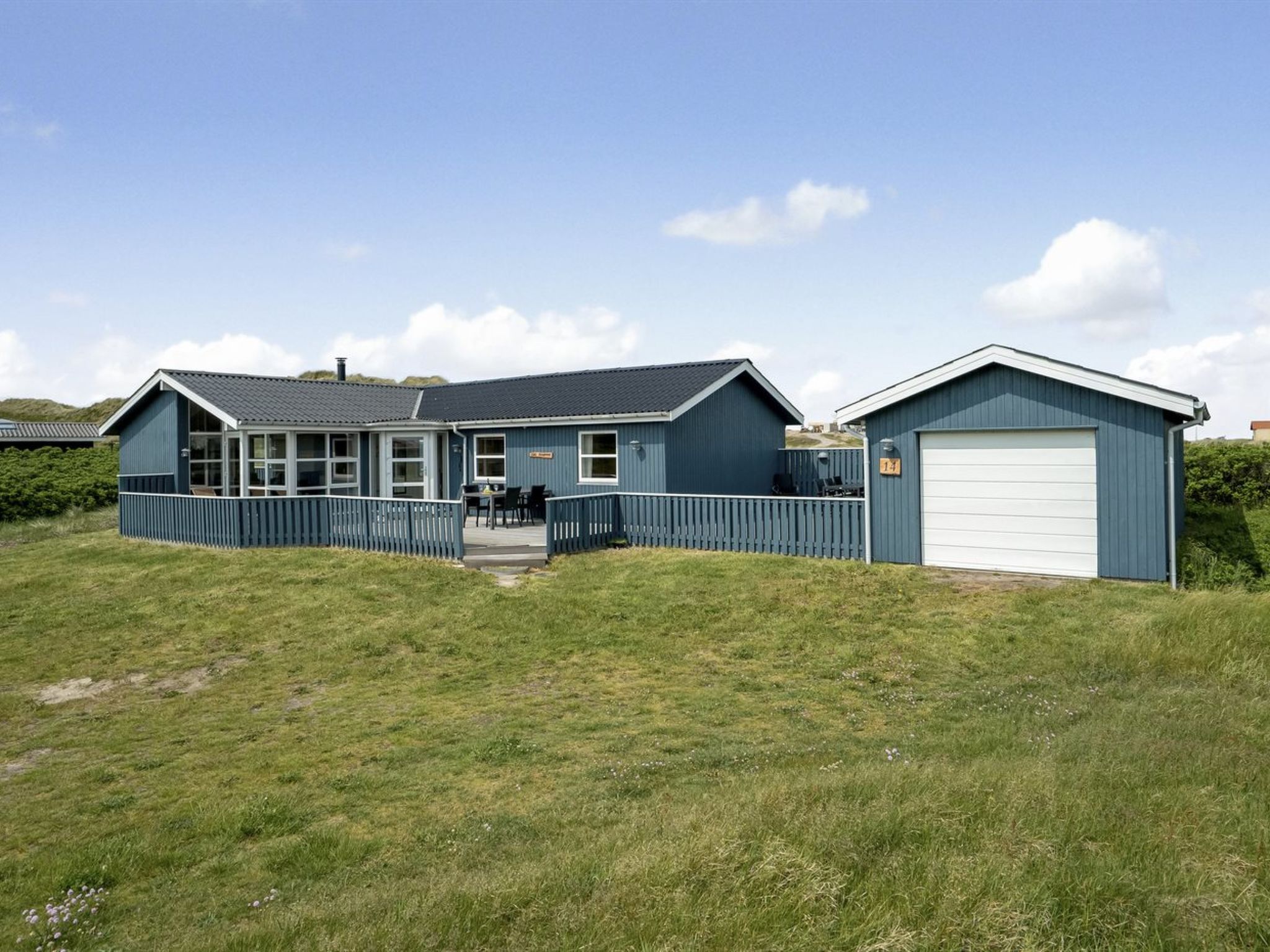 "Fabiana" - 350m from the sea - Buiten