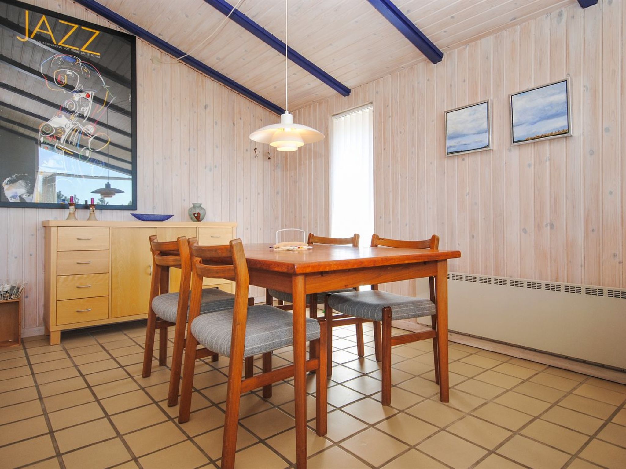 "Jerrik" - 900m from the sea - Binnen