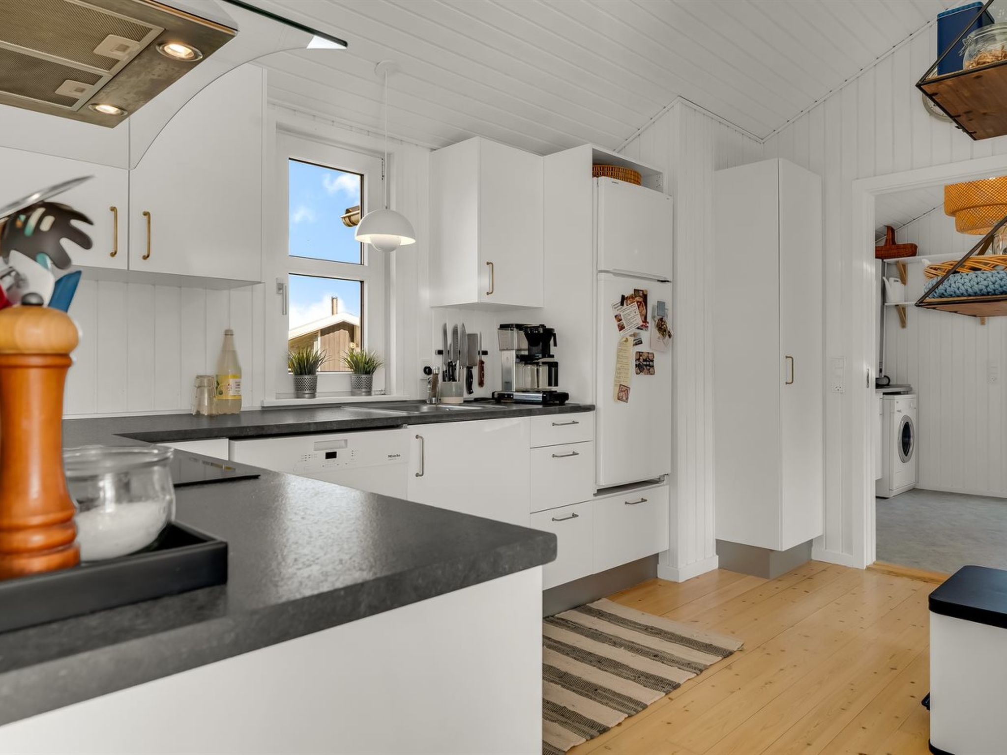 "Adisl" - 350m from the sea-Binnen