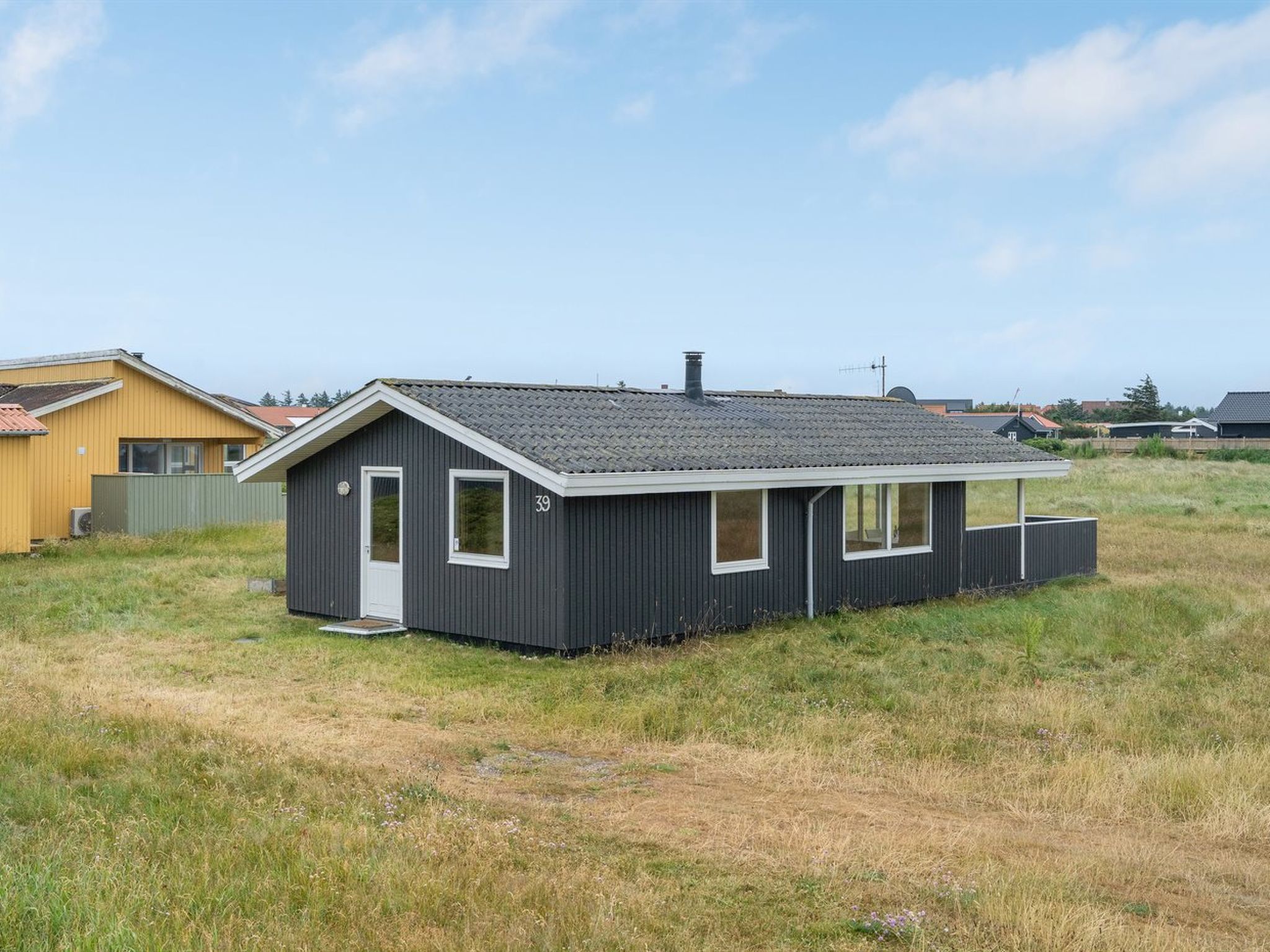 "Svea" - 400m from the sea - Outside