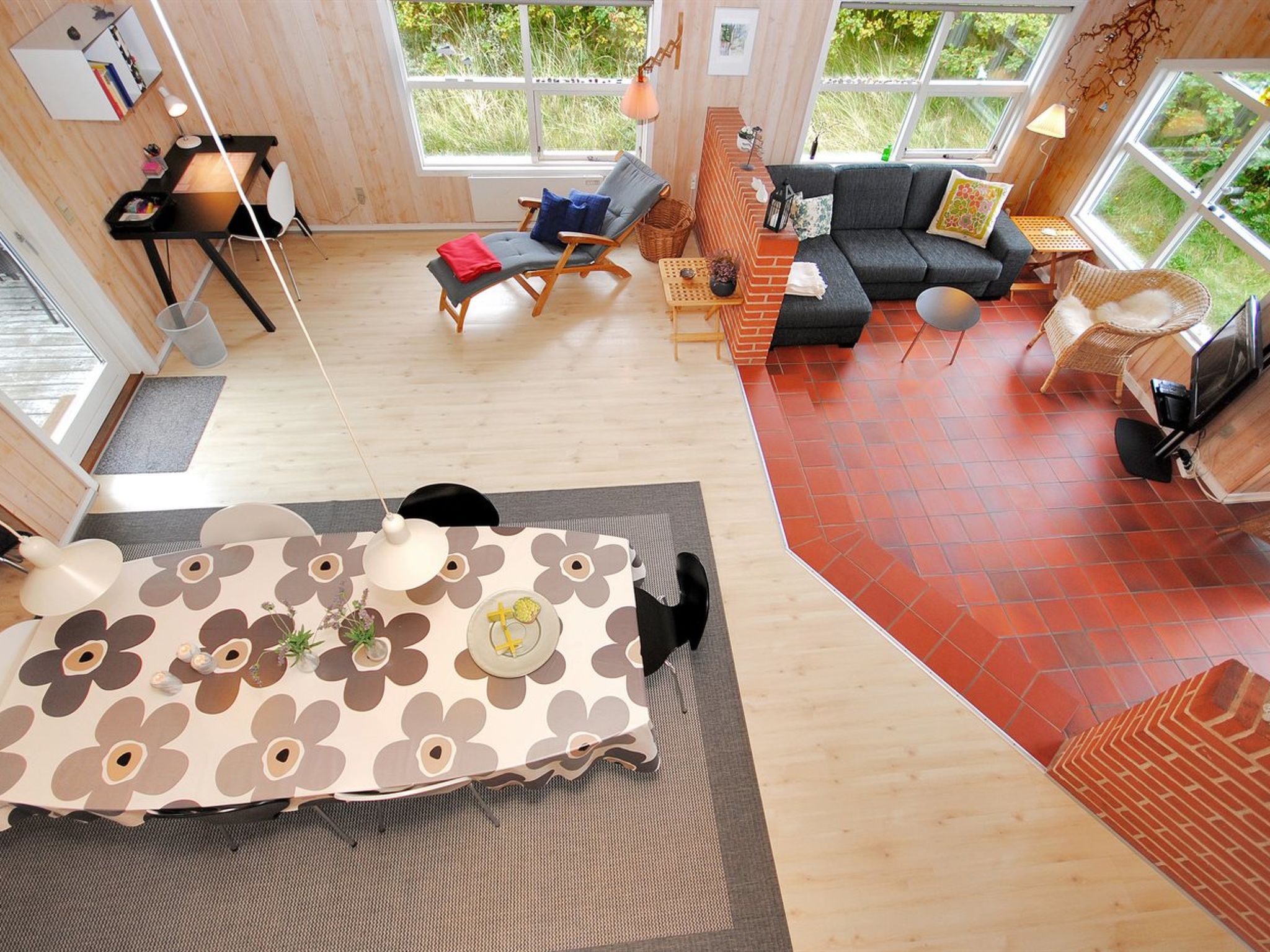 "Dode" - 225m from the sea-Drinnen