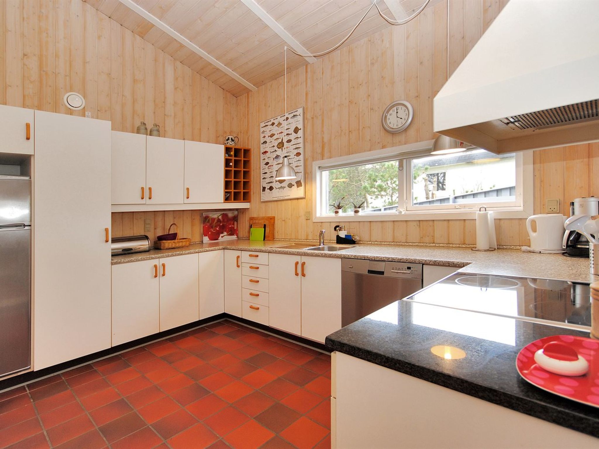 "Dode" - 225m from the sea-Drinnen