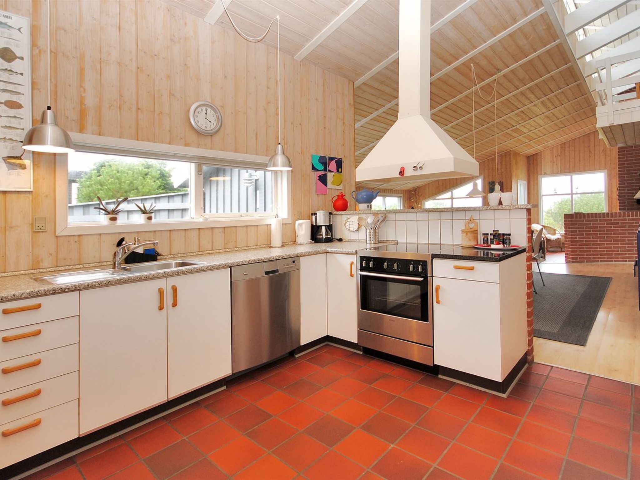 "Dode" - 225m from the sea-Drinnen