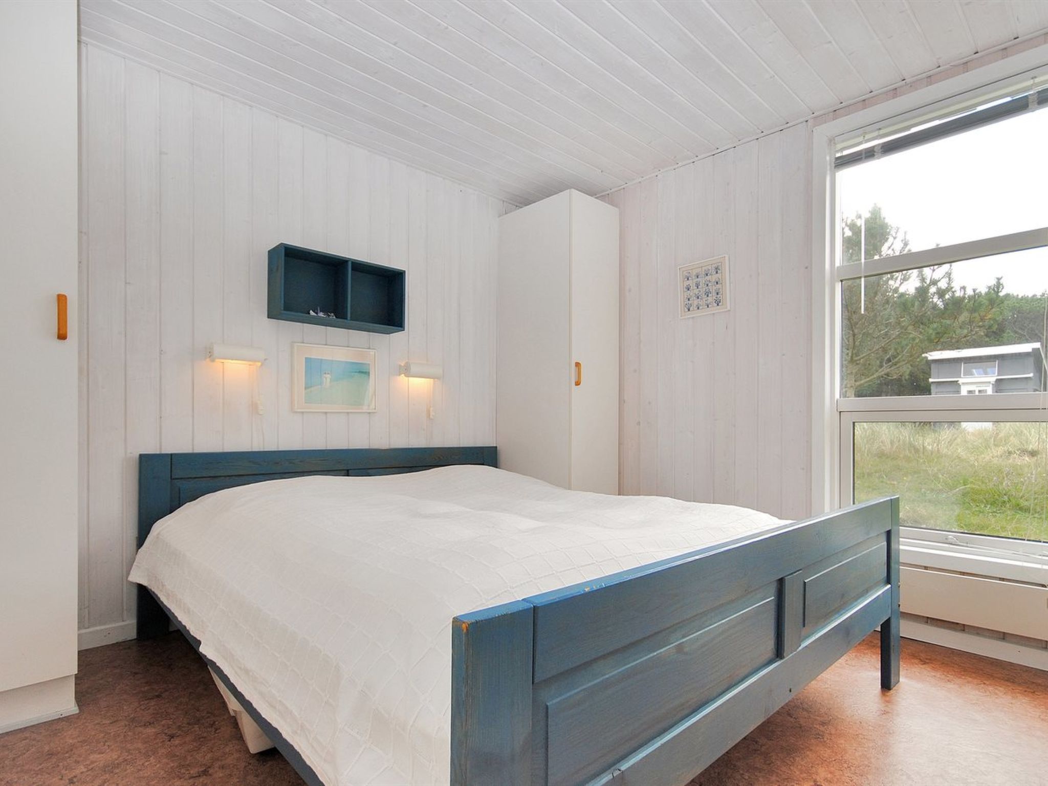 "Dode" - 225m from the sea-Drinnen