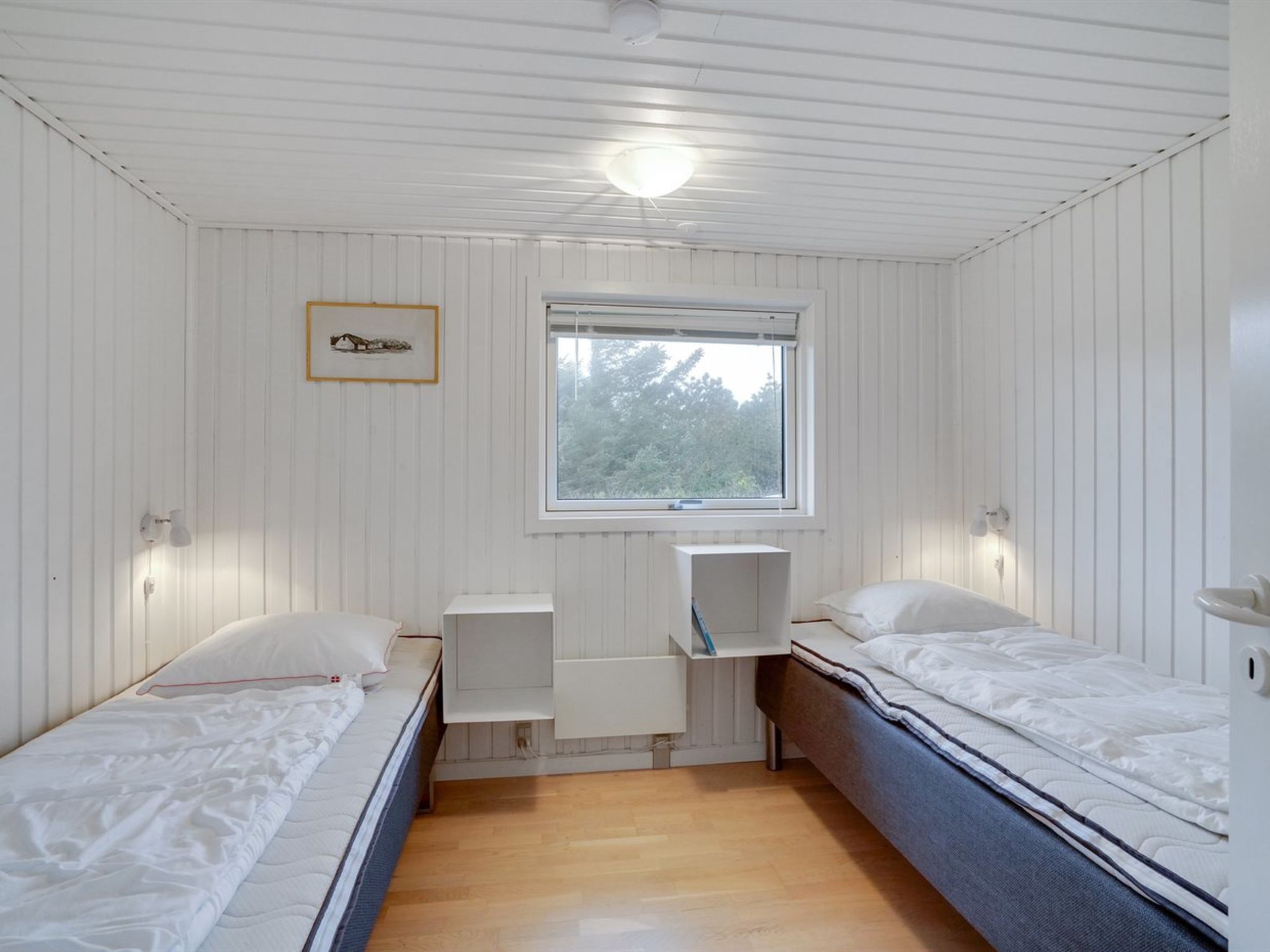 "Carelle" - 300m from the sea - Binnen