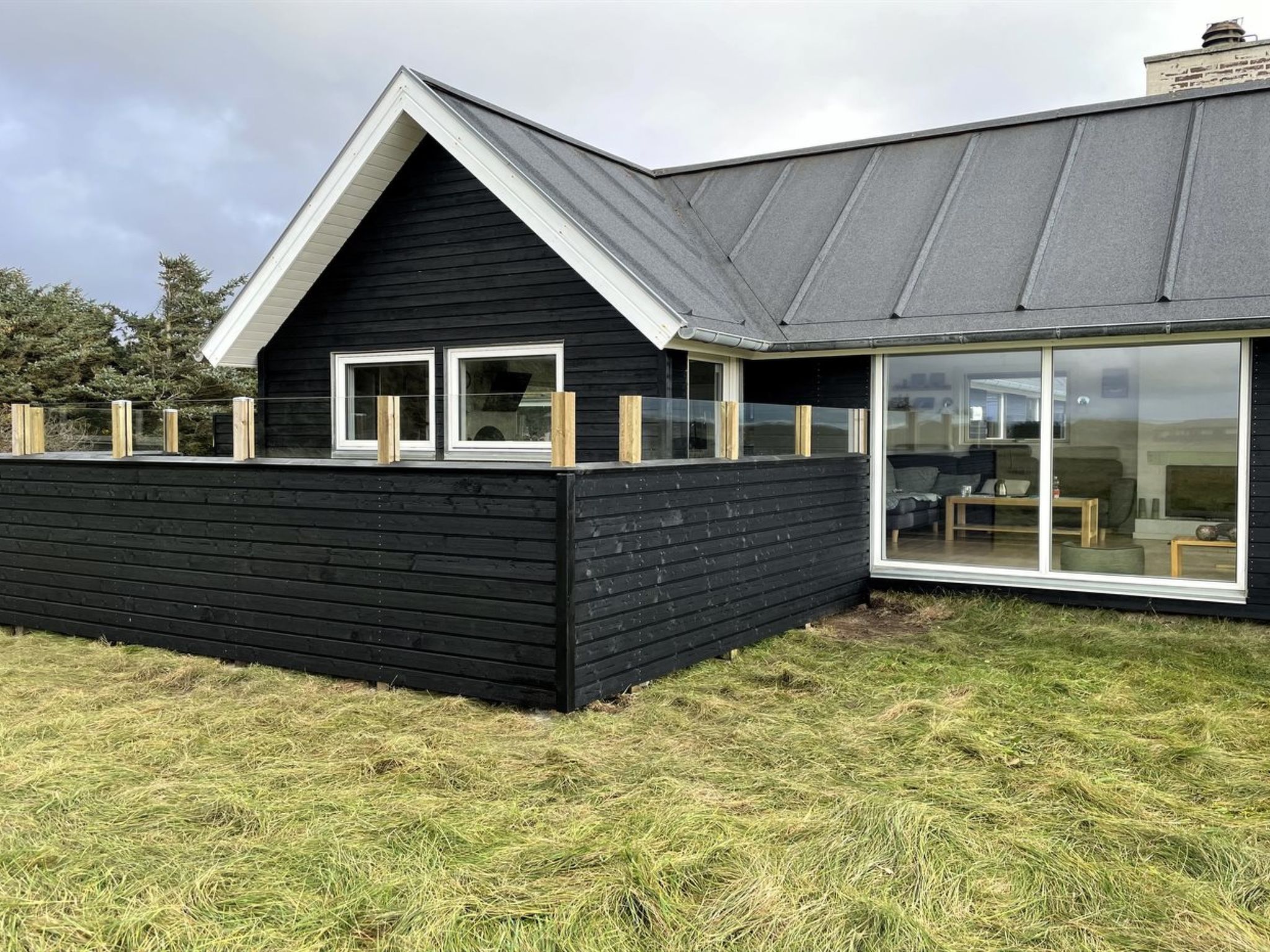 "Carelle" - 300m from the sea - Buiten