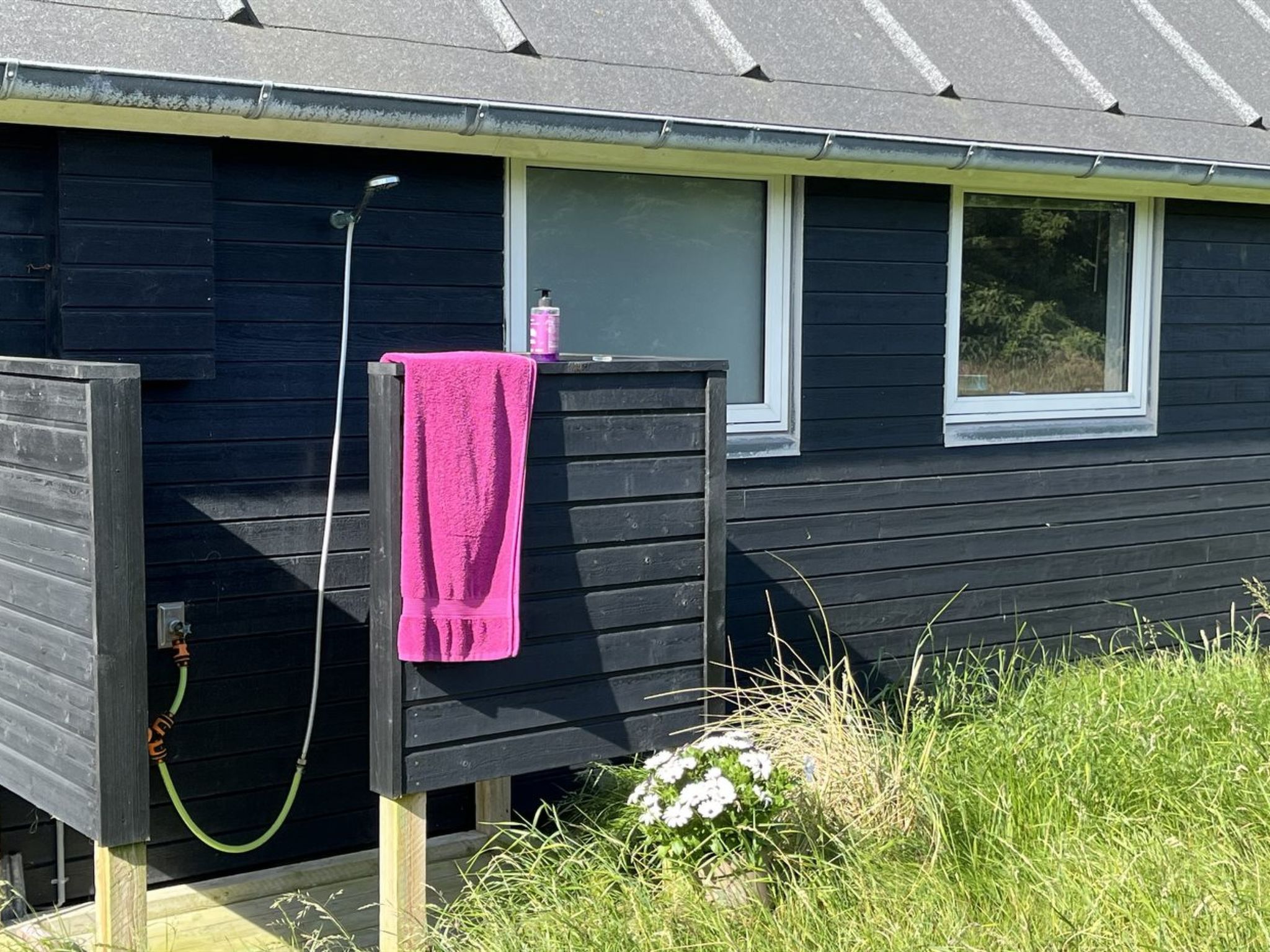 "Carelle" - 300m from the sea - Buiten