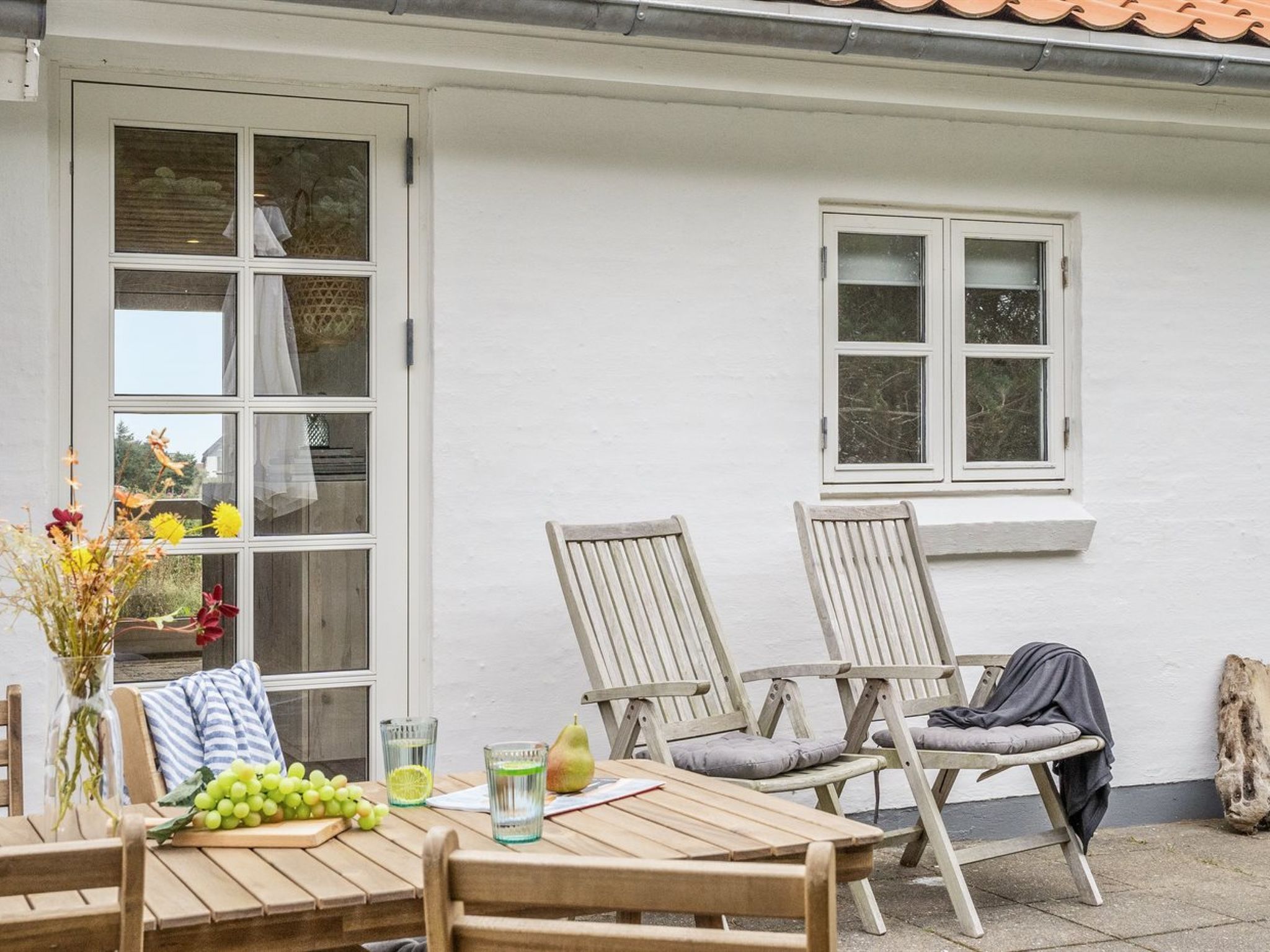 "Meindor" - 350m from the sea - Buiten