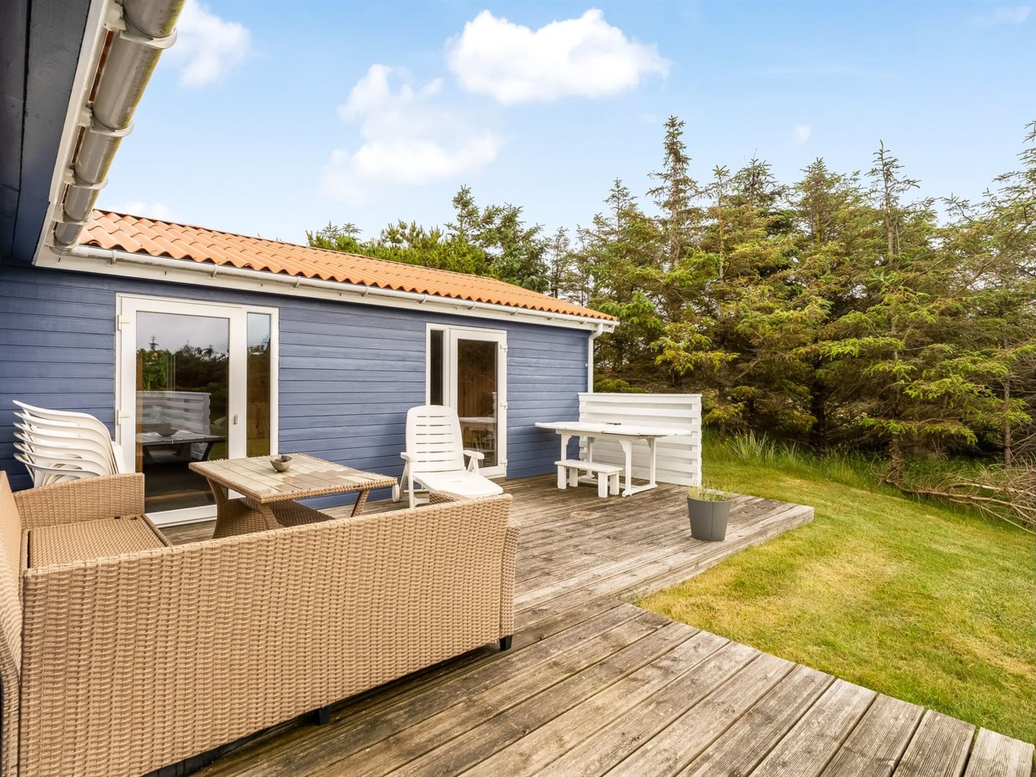 "Kanerva" - 350m from the sea-Buiten