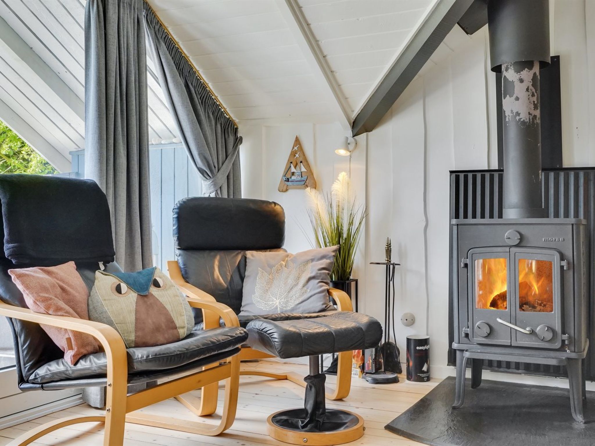 "Hjalmara" - 900m from the sea - Binnen