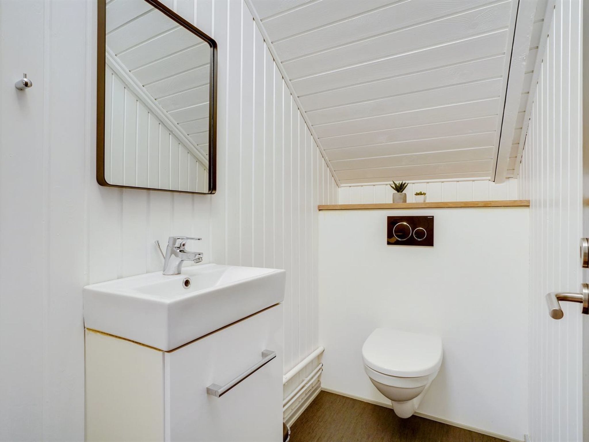 "Hjalmara" - 900m from the sea - Binnen